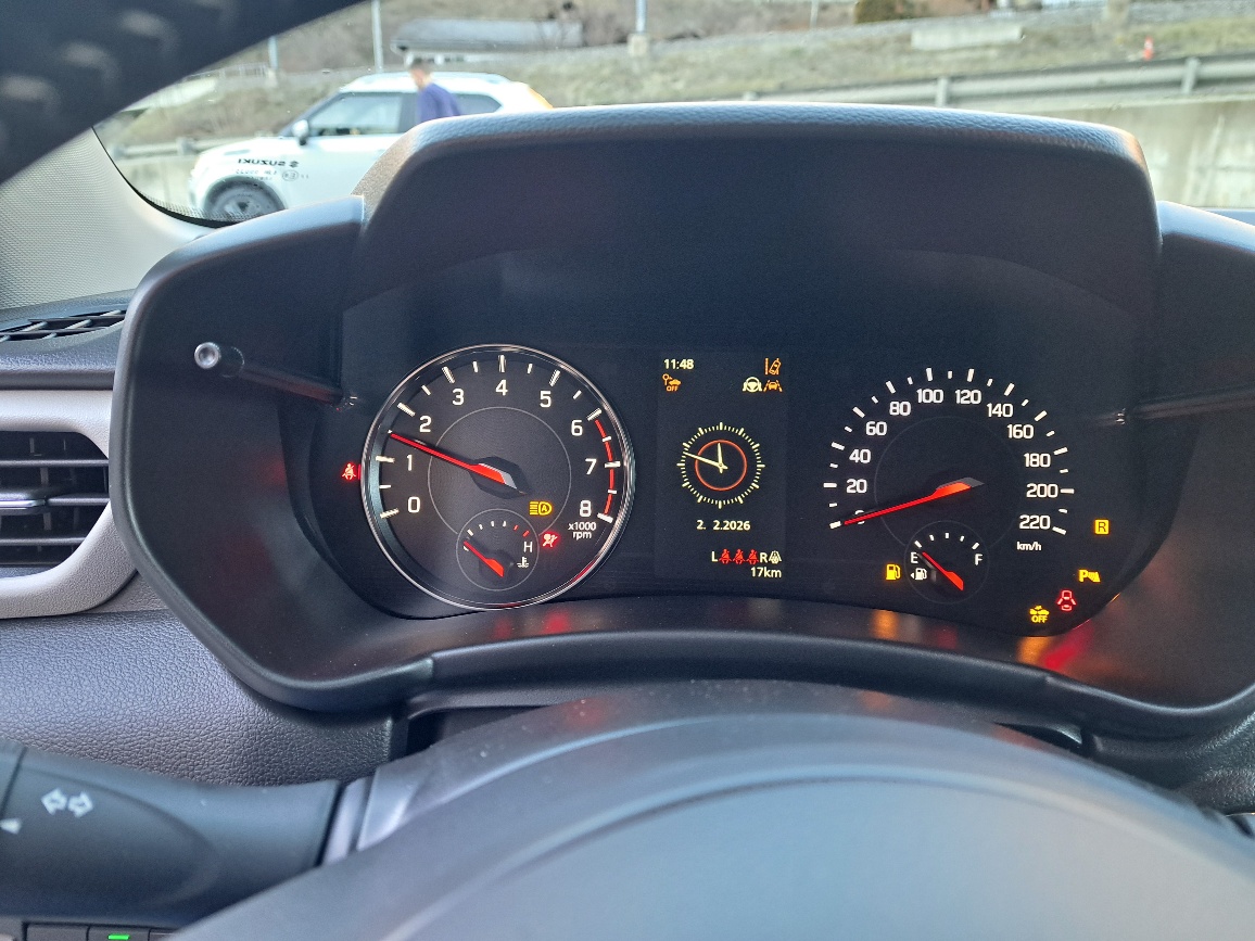 SUZUKI Swift 1.2 Sakura Top Hybrid 4x4-image-6