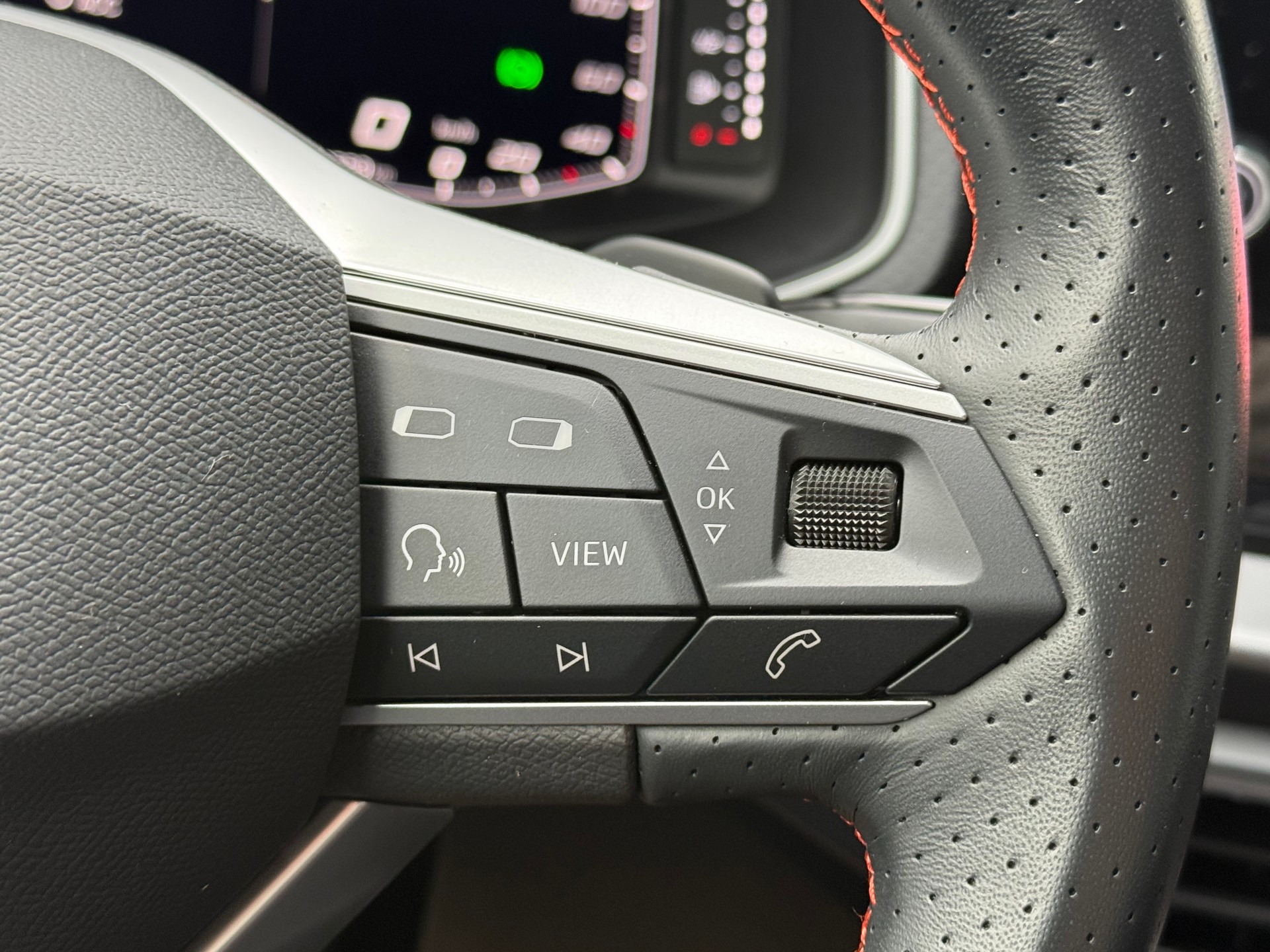 SEAT Ibiza 1.0 EcoTSI FR DSG °° Nardograu°° °° ANNIVERSARY Limited Edition °°-image-18