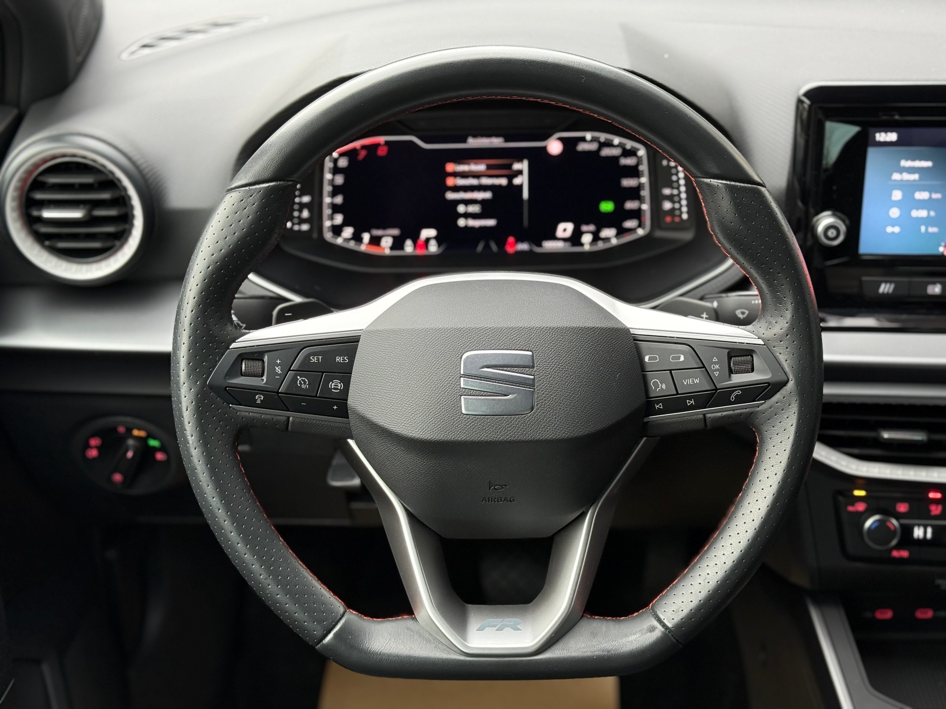SEAT Ibiza 1.0 EcoTSI FR DSG °° Nardograu°° °° ANNIVERSARY Limited Edition °°-image-15