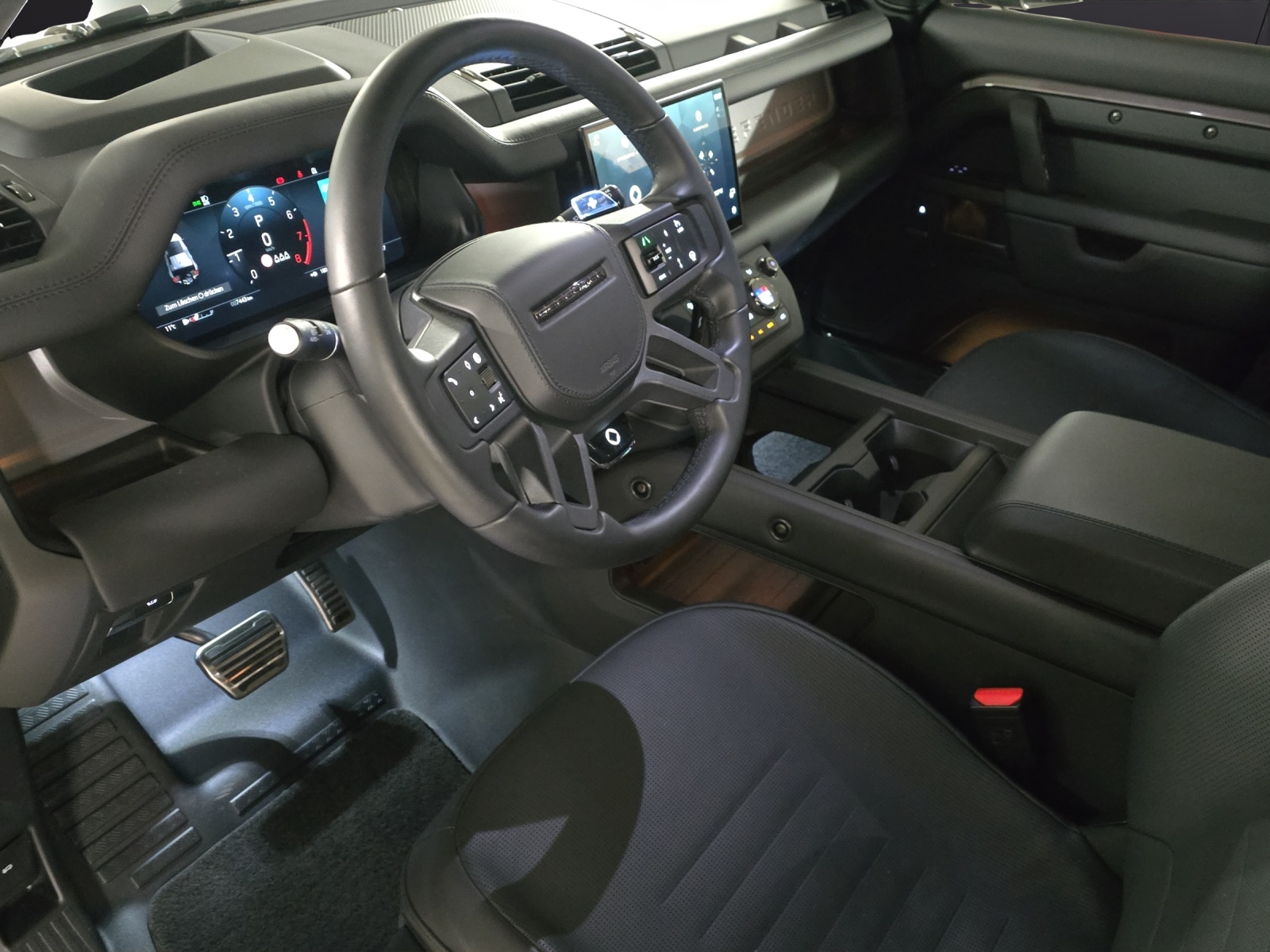LAND ROVER Defender 110 635 V8 4.4 Octa AT8-image-9