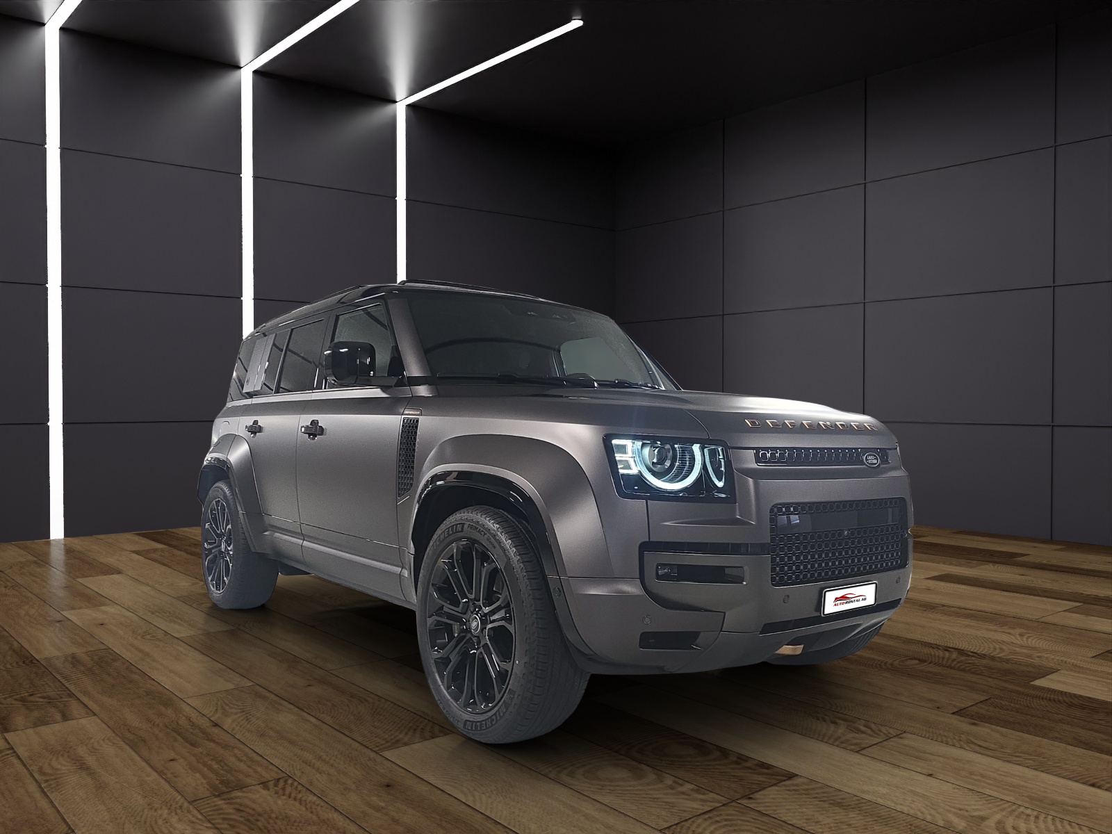 LAND ROVER Defender 110 635 V8 4.4 Octa AT8-showroom-element-1