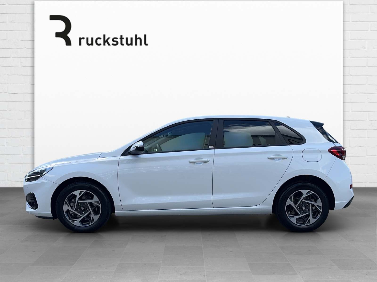 HYUNDAI i30 1.5 T-GDi Amplia-image-2