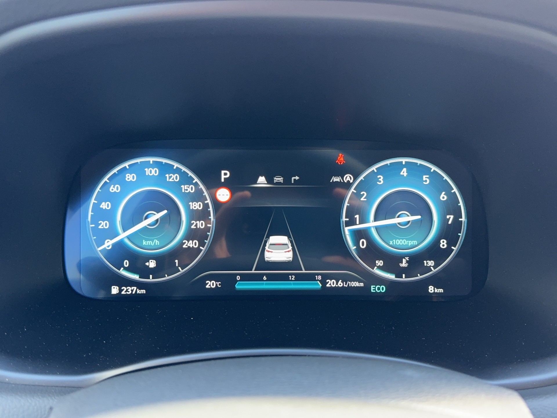 HYUNDAI i30 1.5 T-GDi Amplia-image-6