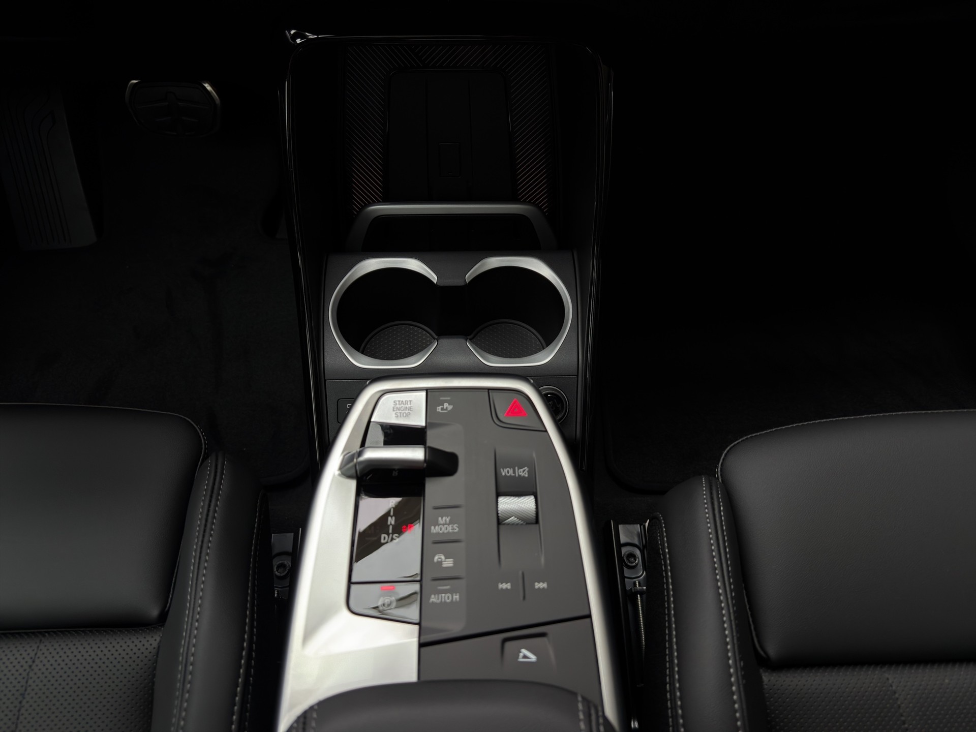 BMW X1 xDrive 23i 48V M Sport Pro-image-15