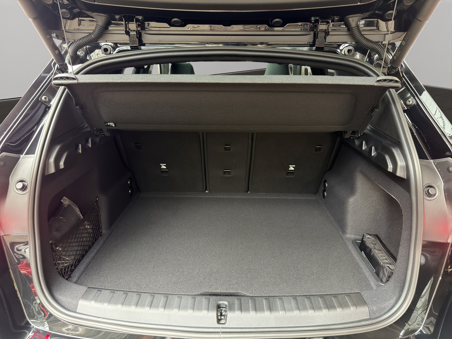 BMW X1 xDrive 23i 48V M Sport Pro-image-18