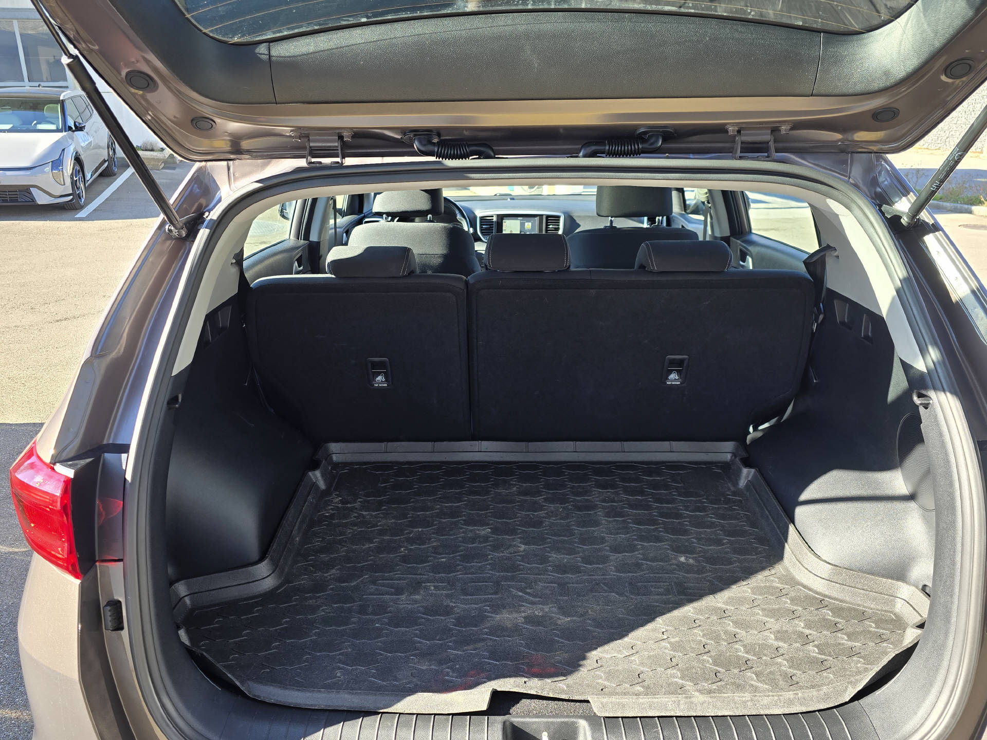 KIA Sportage 1.6 CRDi MHEV Power 25-image-4