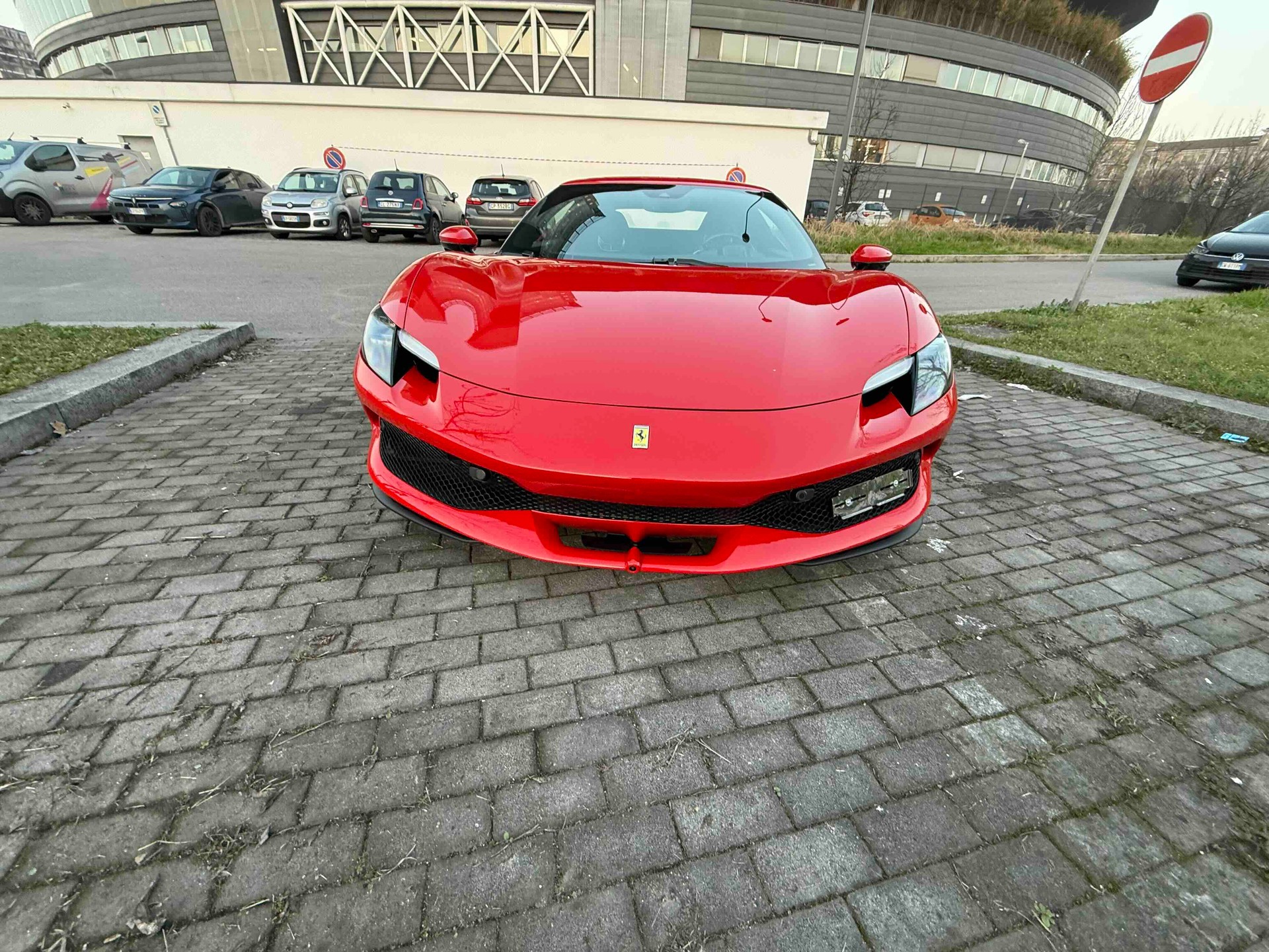 FERRARI 296 GTB