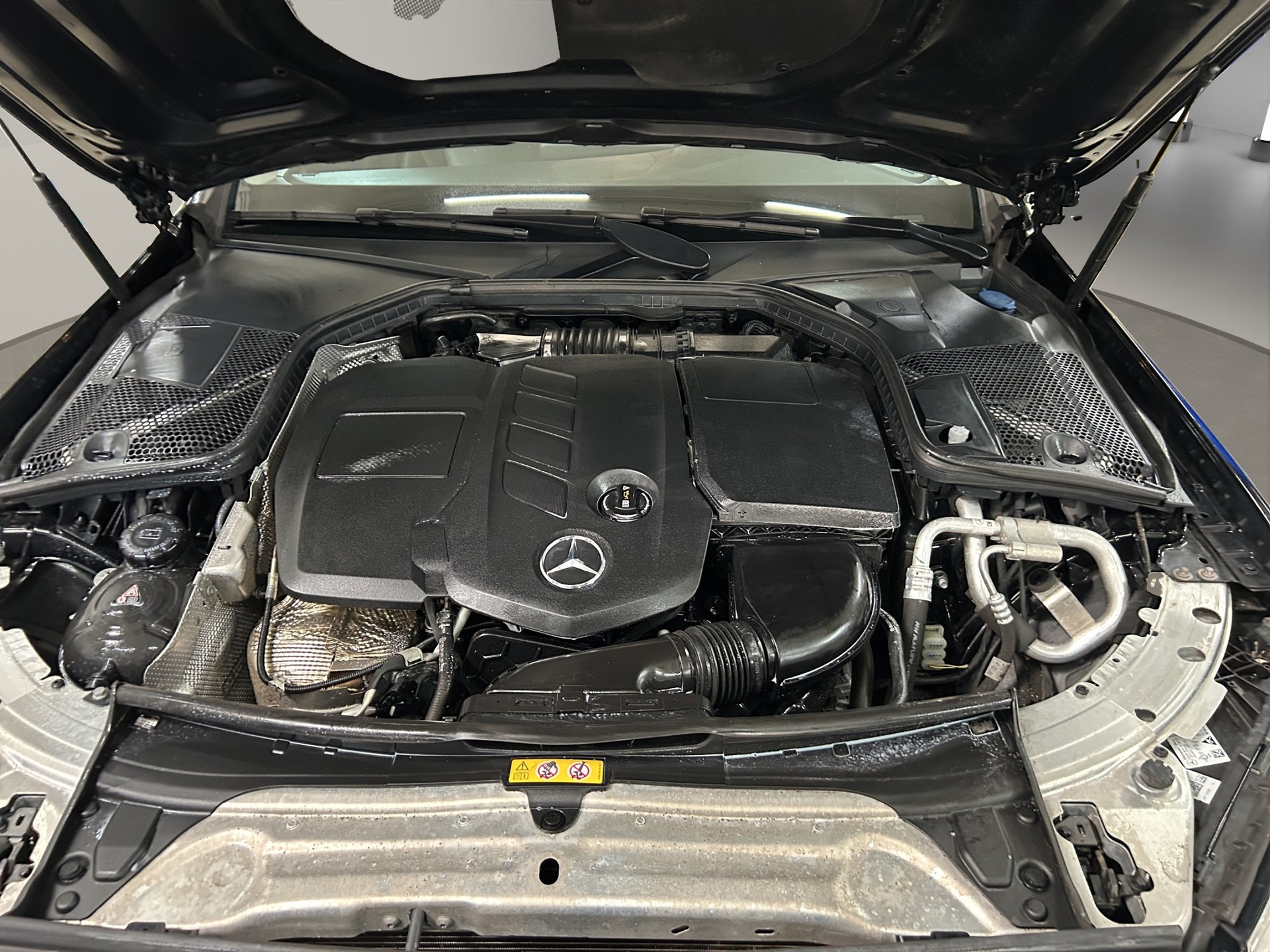 MERCEDES-BENZ C 220 d Swiss Star Avantgarde 4M 9G-Tronic-image-11