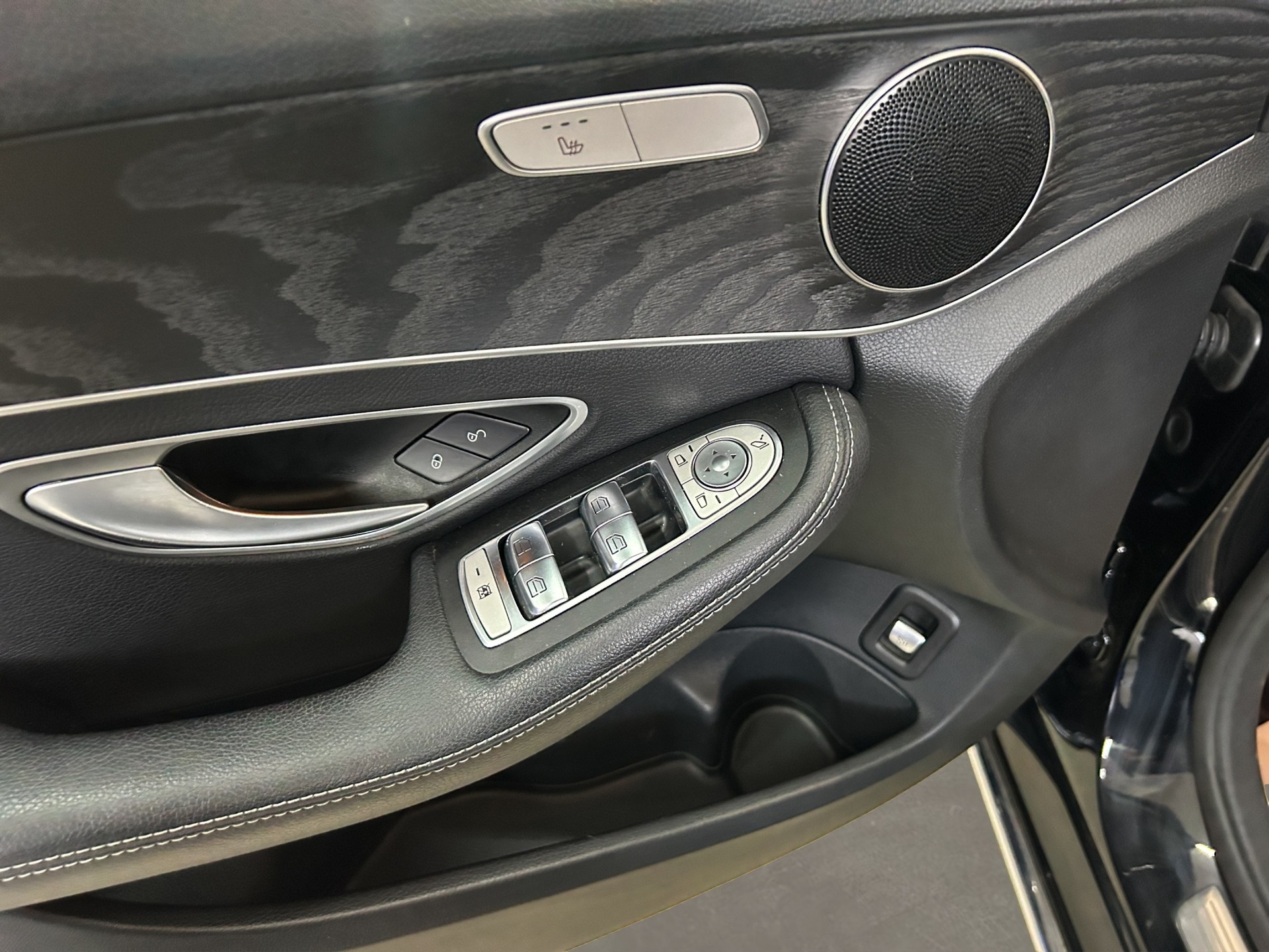 MERCEDES-BENZ C 220 d Swiss Star Avantgarde 4M 9G-Tronic-image-7