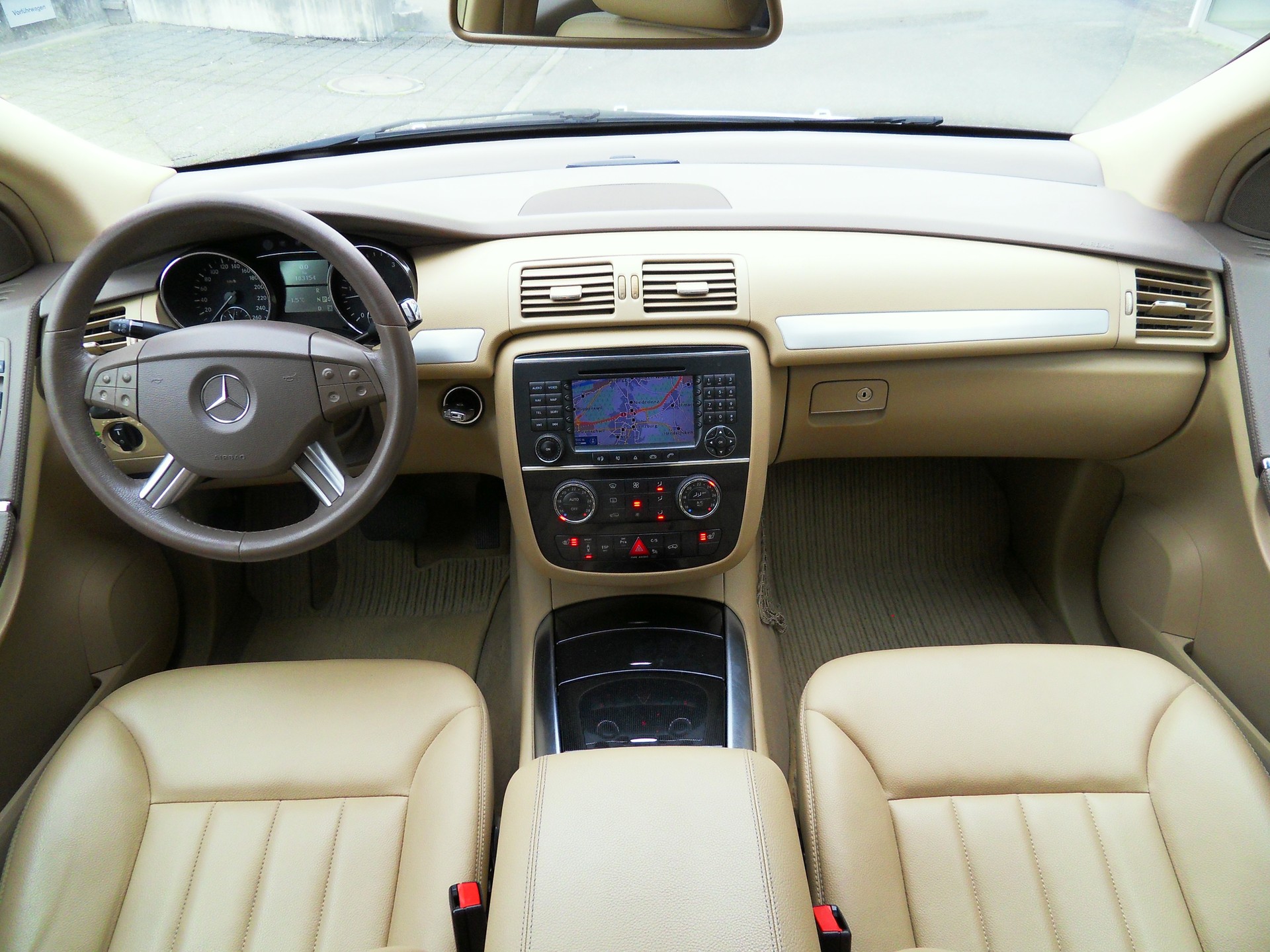 MERCEDES-BENZ R 320 CDI 4Matic 7G-Tronic-image-18