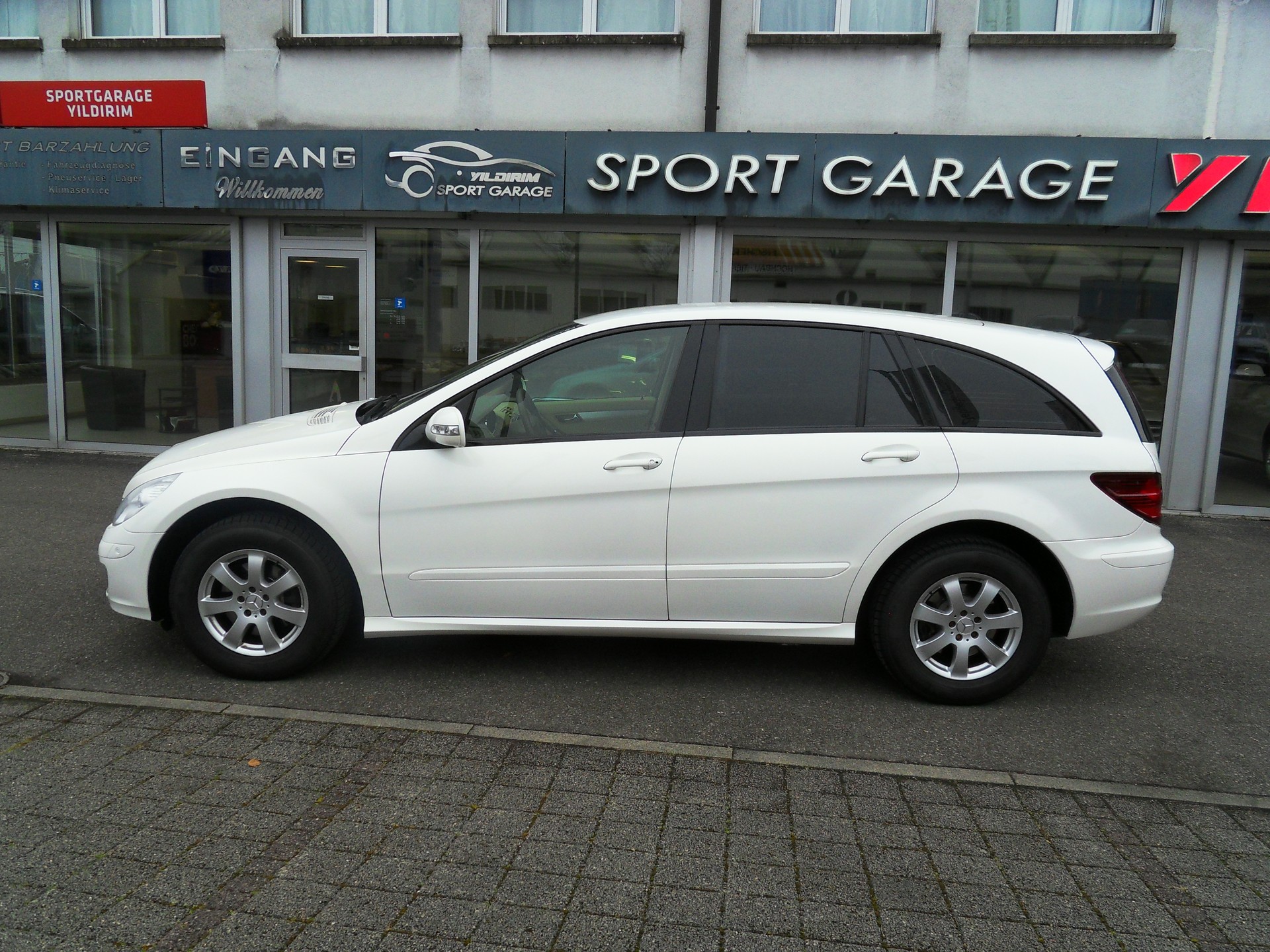 MERCEDES-BENZ R 320 CDI 4Matic 7G-Tronic-image-7