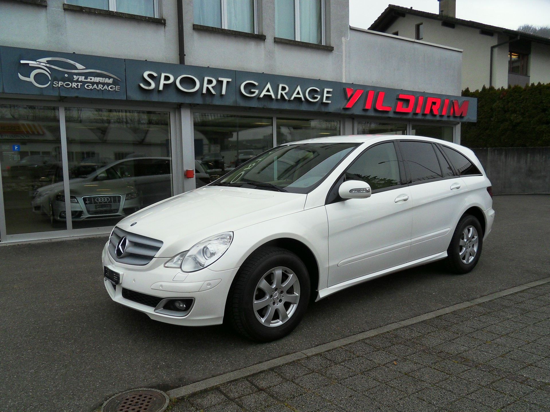 MERCEDES-BENZ R 320 CDI 4Matic 7G-Tronic