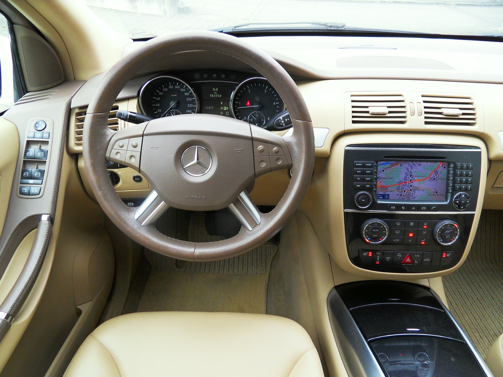 MERCEDES-BENZ R 320 CDI 4Matic 7G-Tronic-image-19