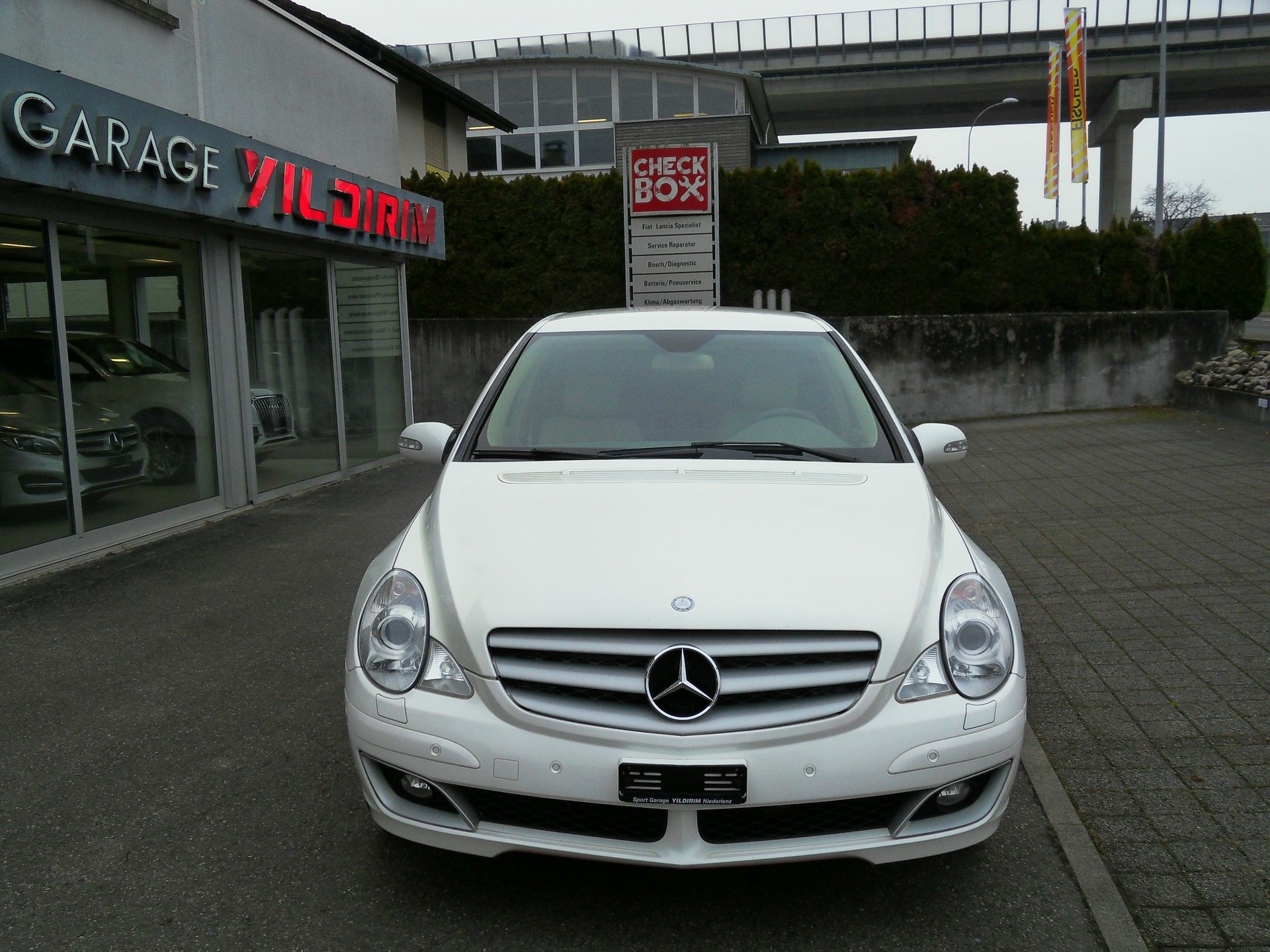 MERCEDES-BENZ R 320 CDI 4Matic 7G-Tronic-showroom-element-1