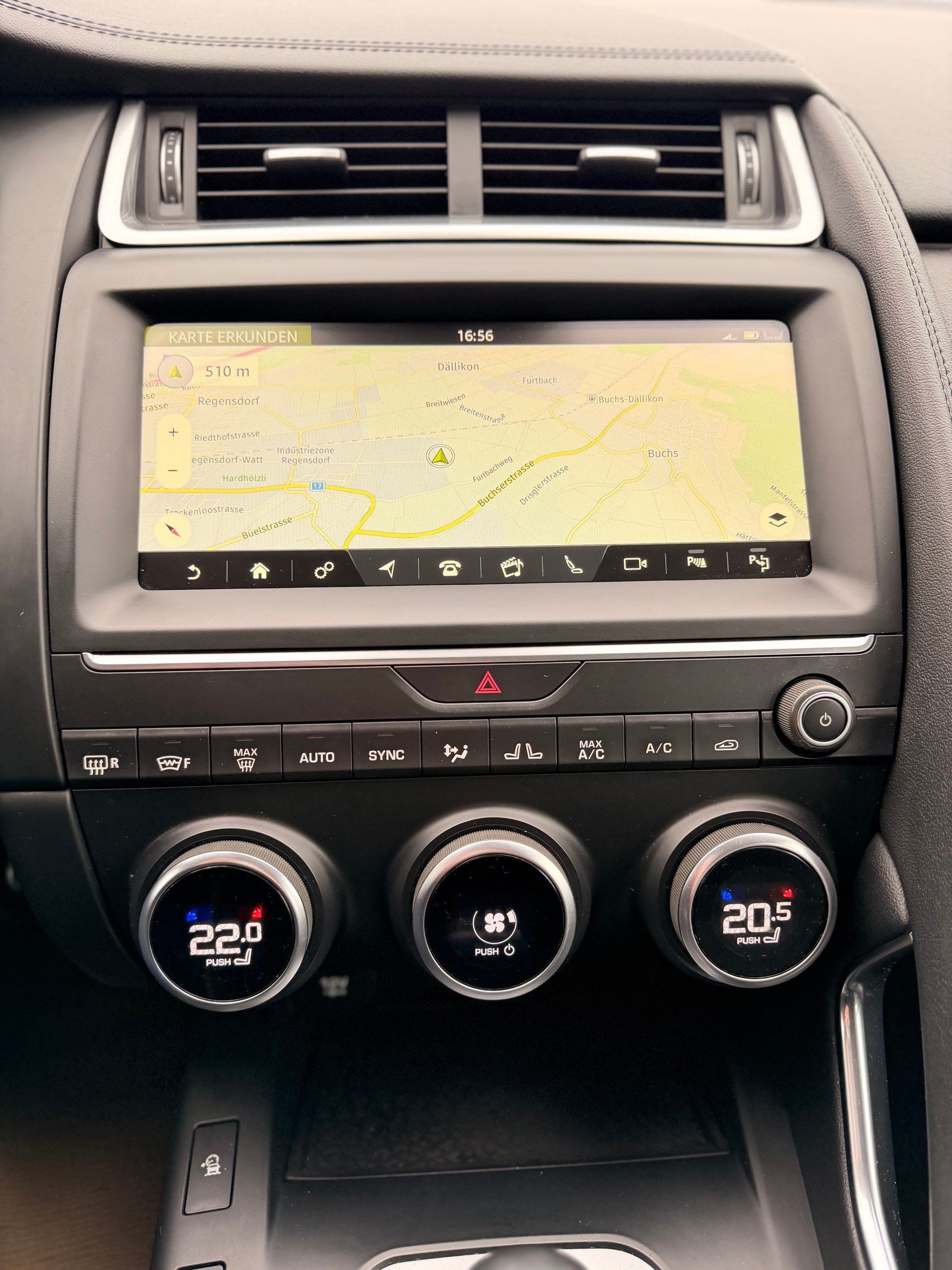 JAGUAR E-Pace 2.0d D150 S AWD Automatik-image-19