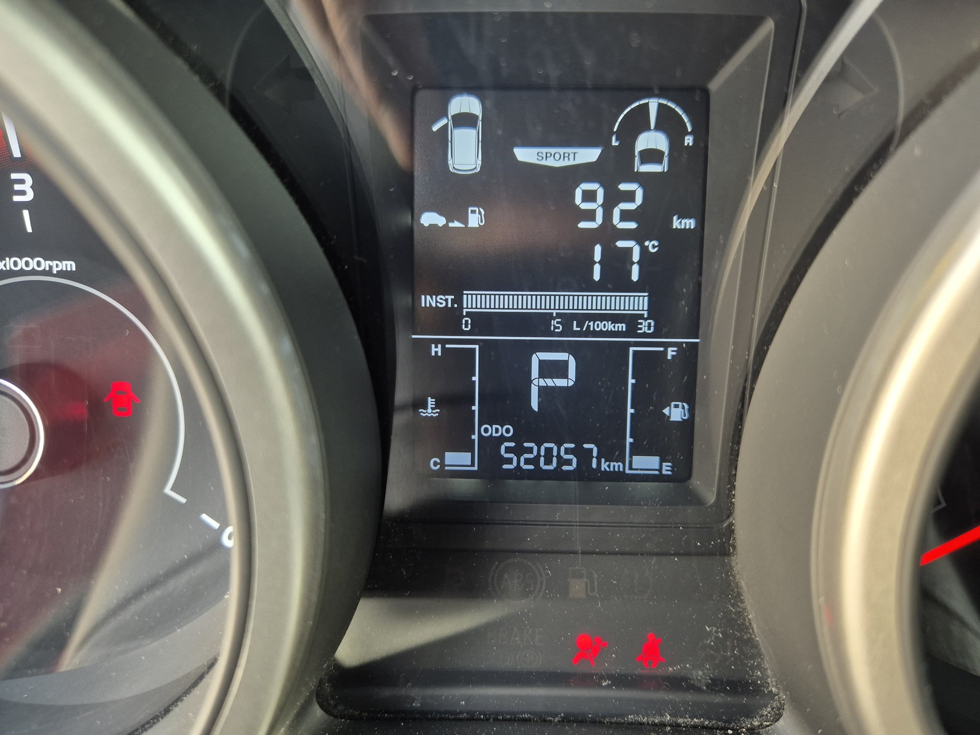 KGM-SsangYong XLV 1.6 eXDi Sapphire 4WD Automatic-image-7