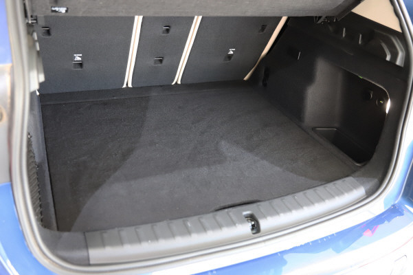 BMW X1 xDrive 30e-image-11