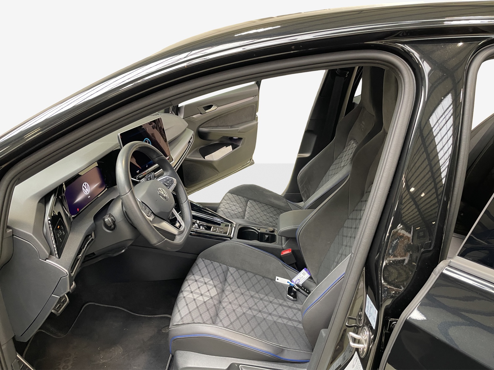 VW Golf 1.5 e TSI mHEV R-Line DSG-image-7