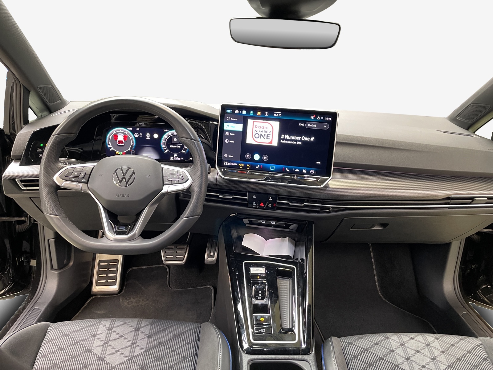 VW Golf 1.5 e TSI mHEV R-Line DSG-image-8