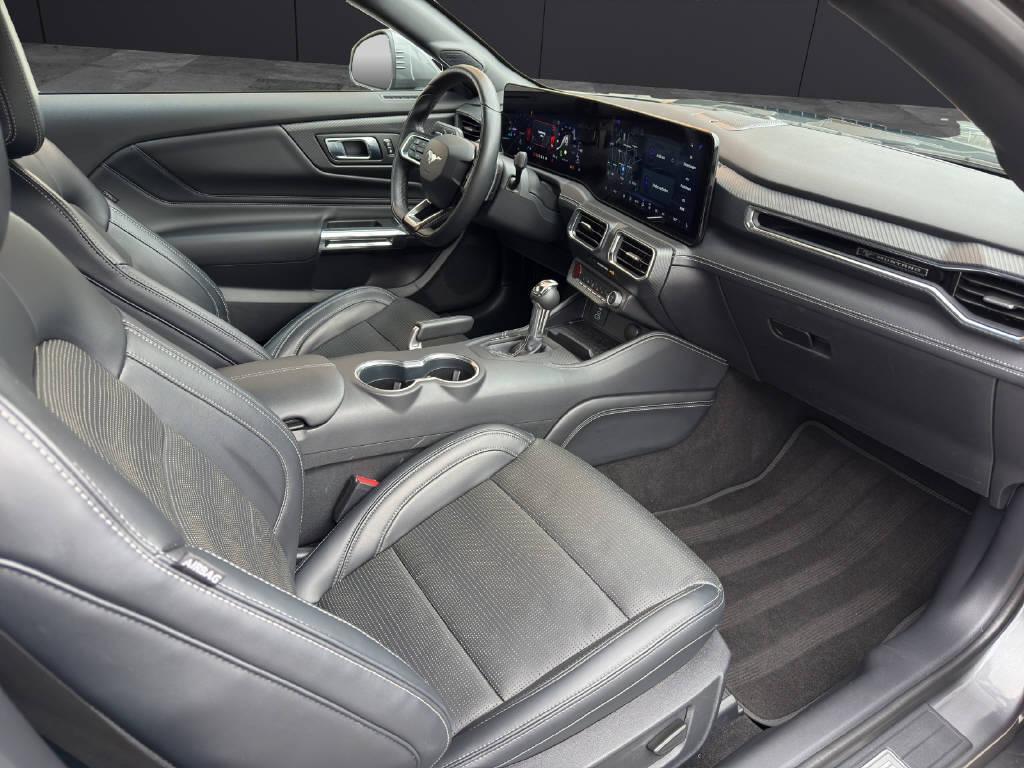 FORD Mustang Convertible 5.0 V8 GT-image-18