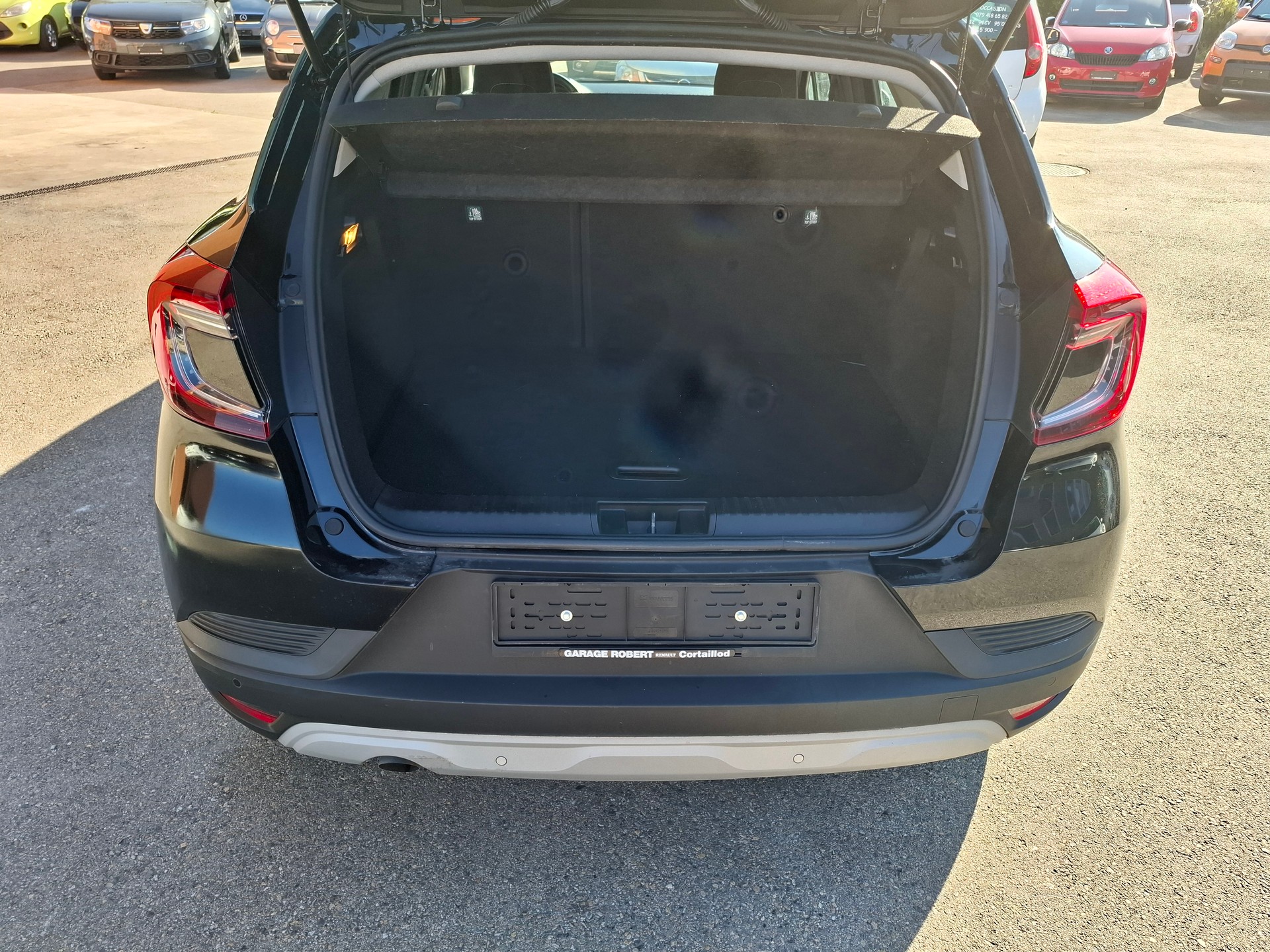 RENAULT Captur 1.3 TCe Zen-image-11