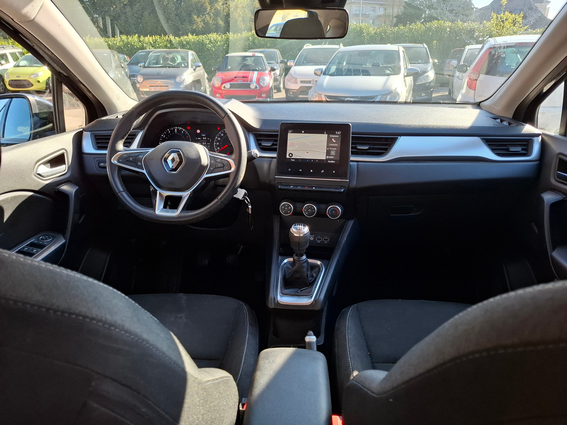 RENAULT Captur 1.3 TCe Zen-image-9