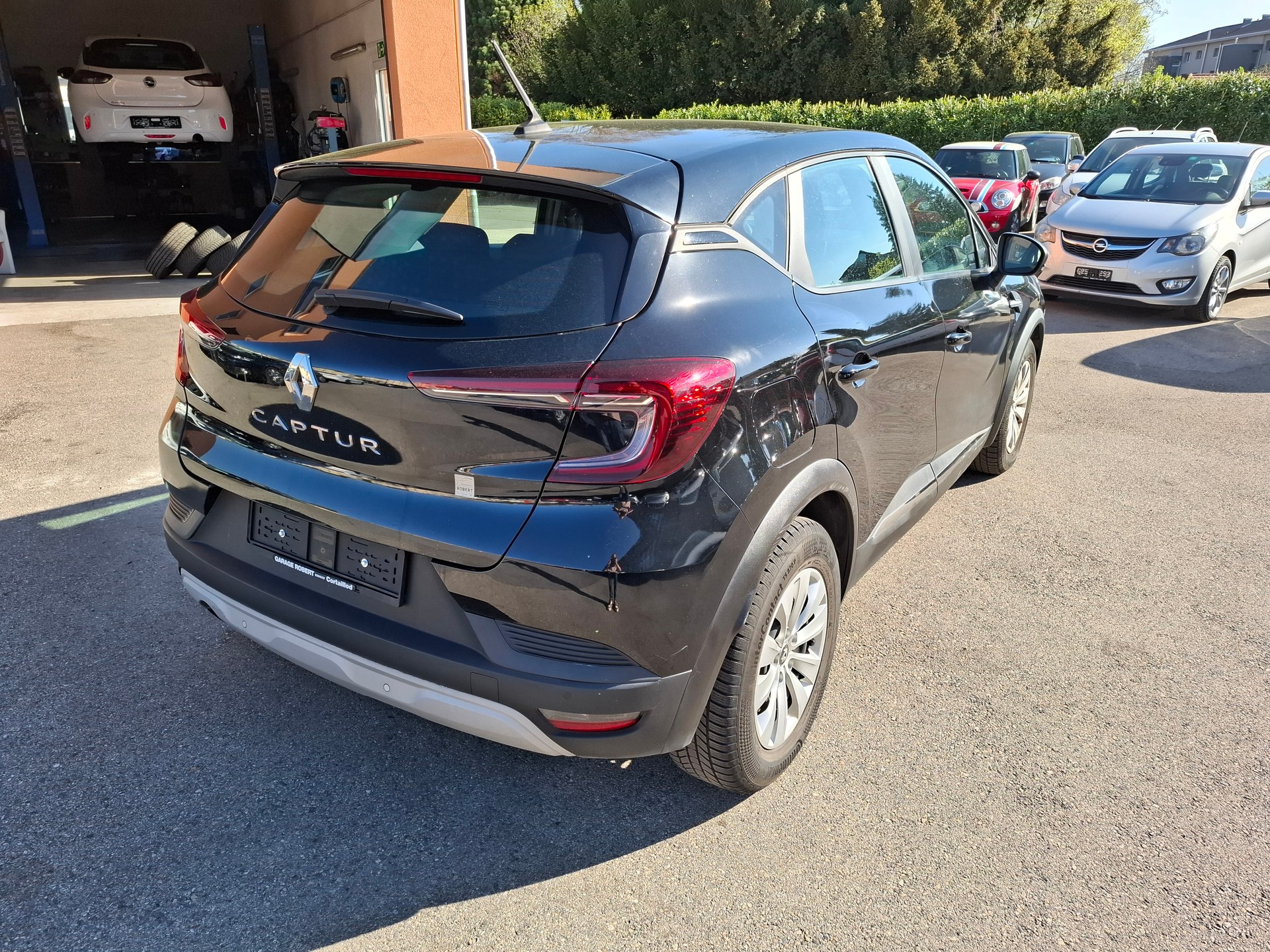 RENAULT Captur 1.3 TCe Zen-image-1