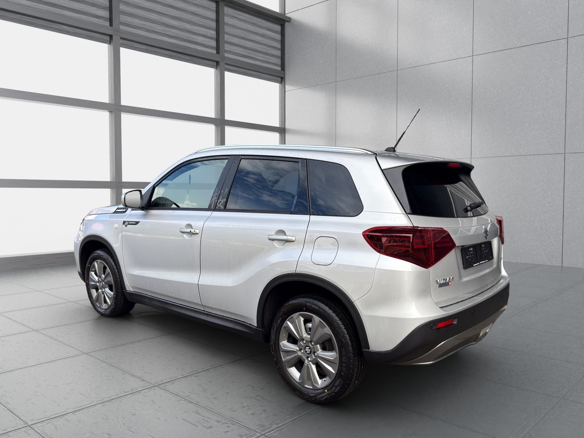 SUZUKI Vitara 1.4 Boosterjet Sakura 4x4 Hybrid Automatic-image-2