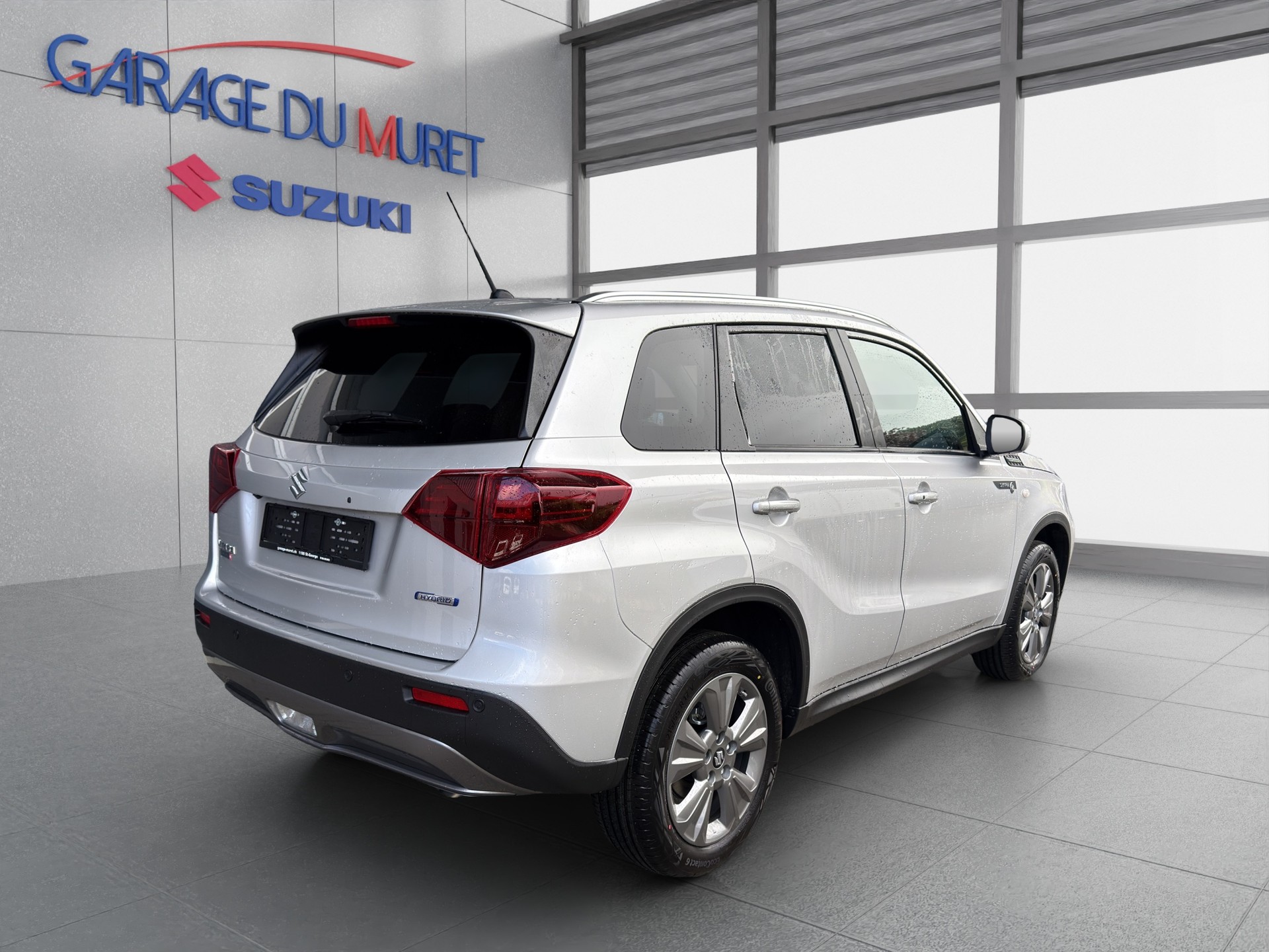 SUZUKI Vitara 1.4 Boosterjet Sakura 4x4 Hybrid Automatic-image-4