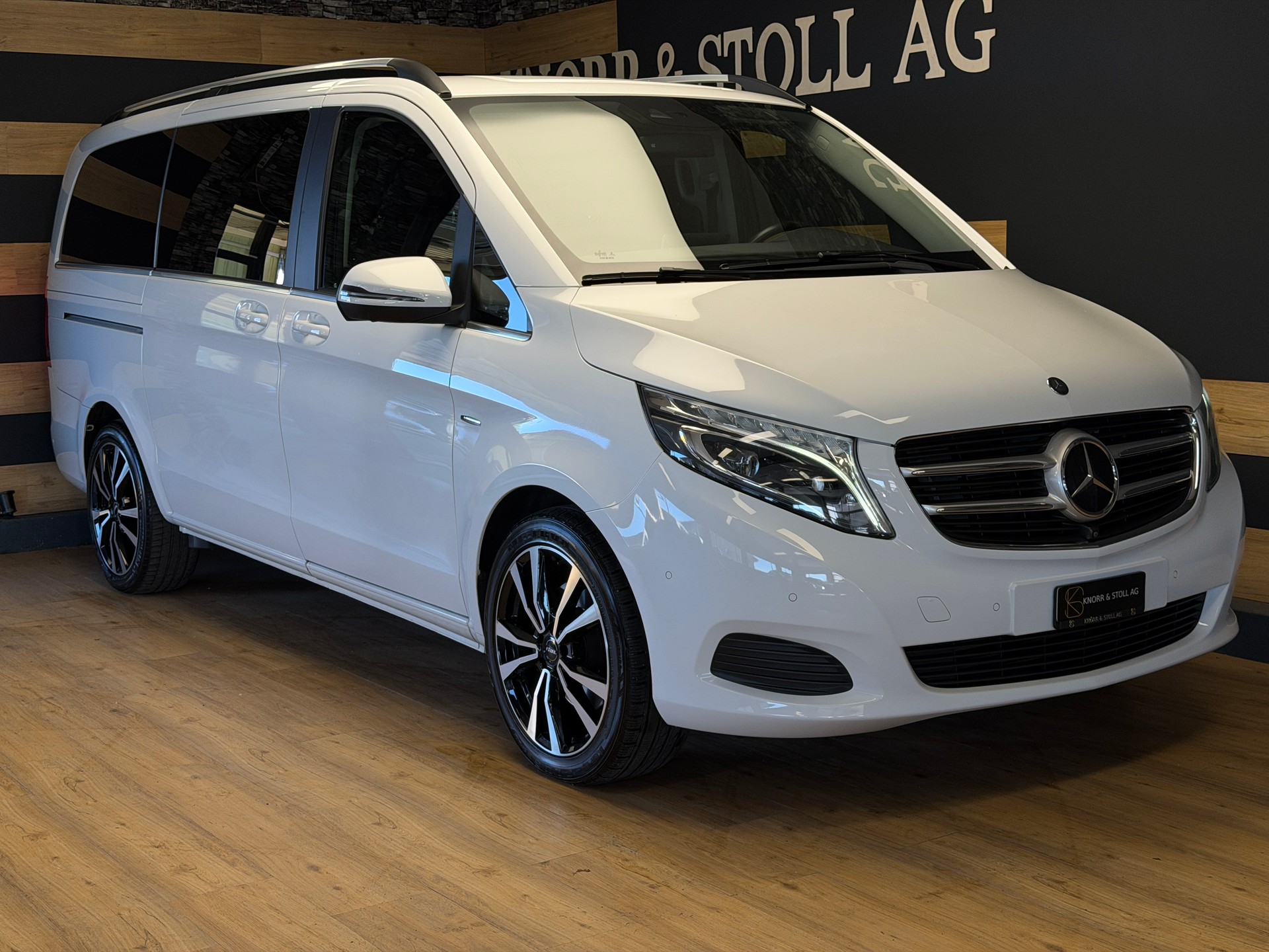 MERCEDES-BENZ V 250 d Avantgarde Lang 4Matic 7G-Tronic *AHK*-showroom-element-1