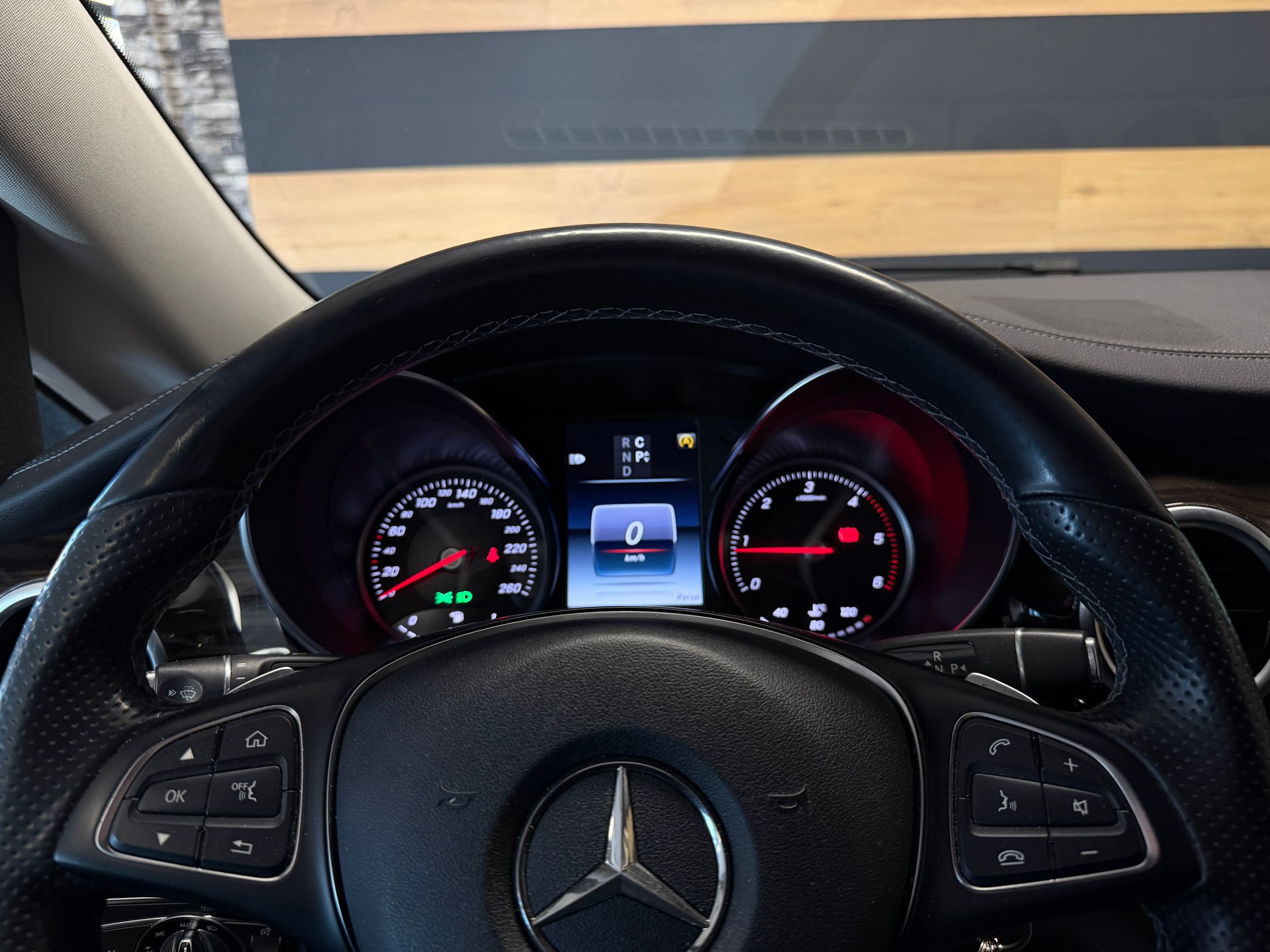 MERCEDES-BENZ V 250 d Avantgarde Lang 4Matic 7G-Tronic *AHK*-image-19