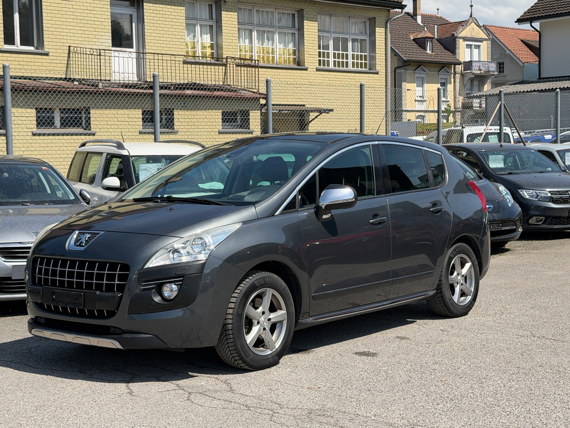 PEUGEOT 3008 1.6 16V T Platinum Tiptronic-image-2