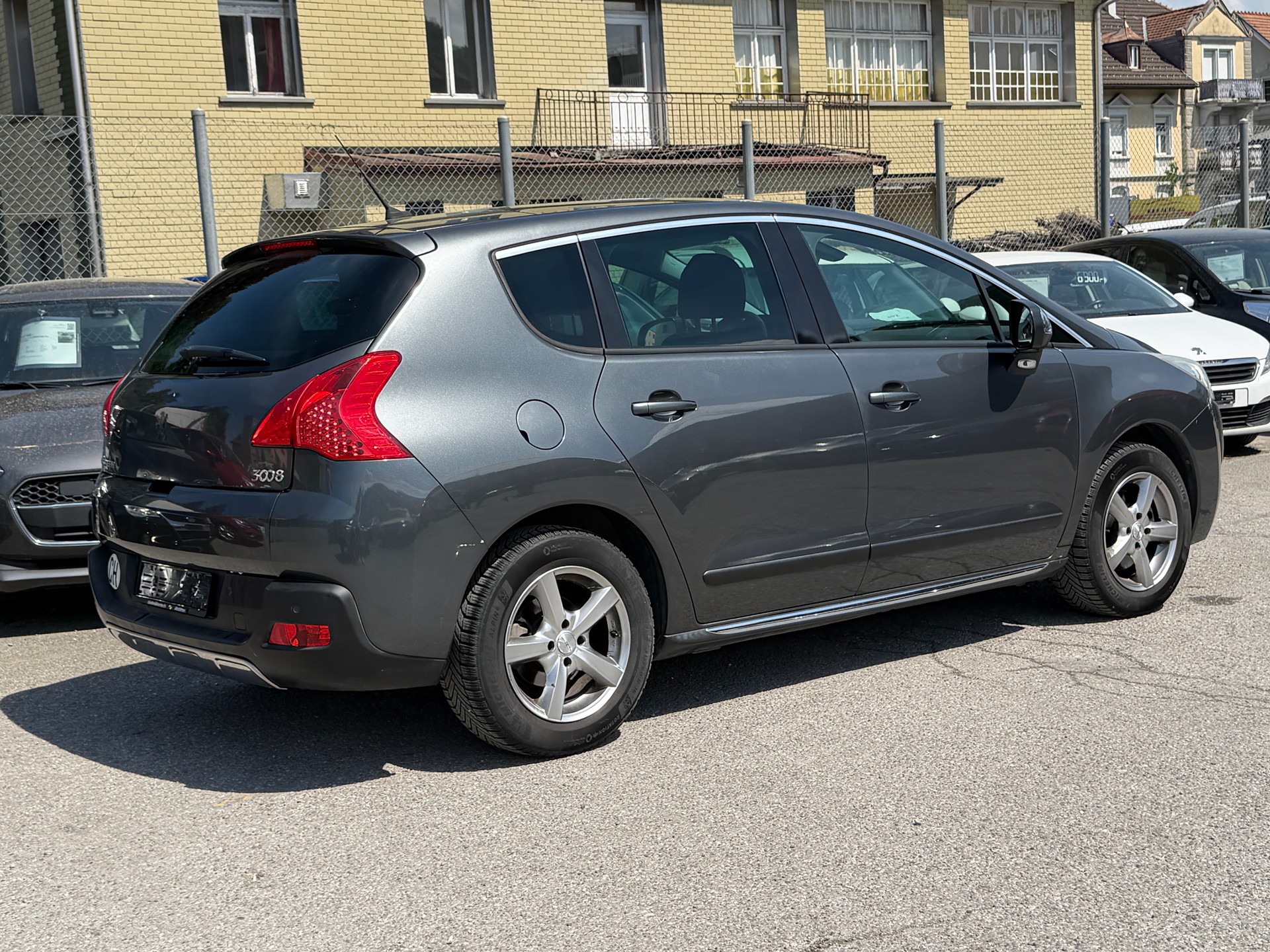 PEUGEOT 3008 1.6 16V T Platinum Tiptronic-image-12