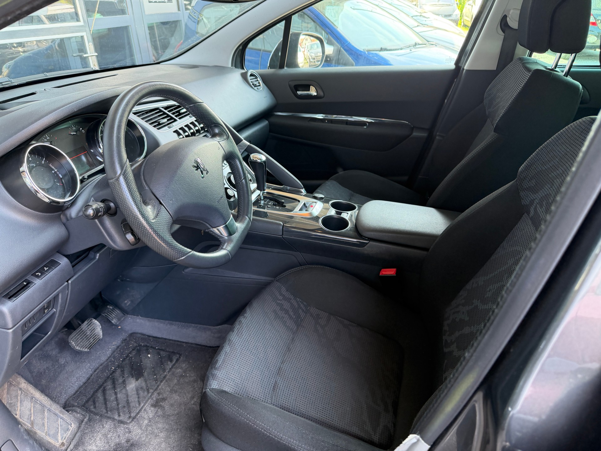 PEUGEOT 3008 1.6 16V T Platinum Tiptronic-image-7
