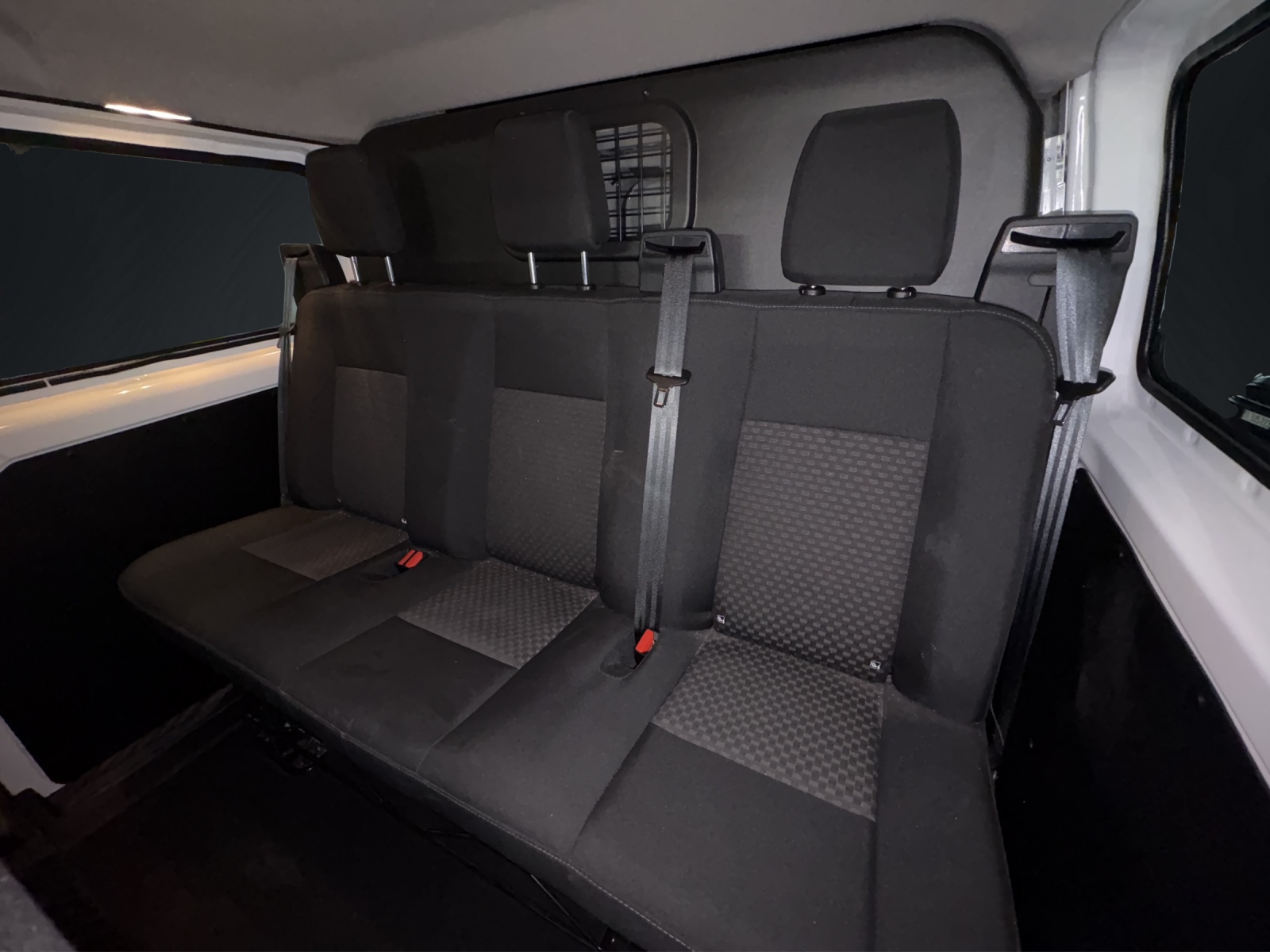 FORD Transit Custom Van 320 L1H1 DK Trend-image-13