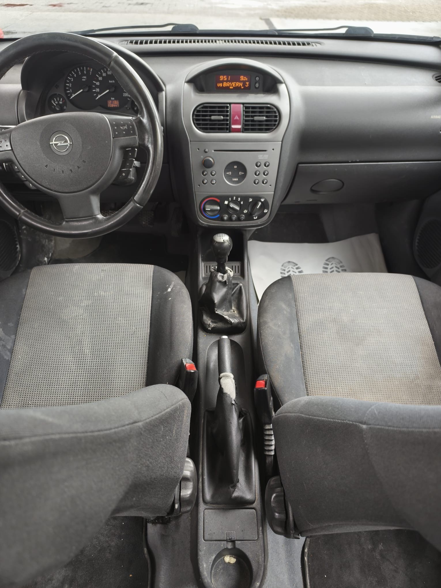 OPEL Corsa 1.4 TP Linea Fresca-image-10