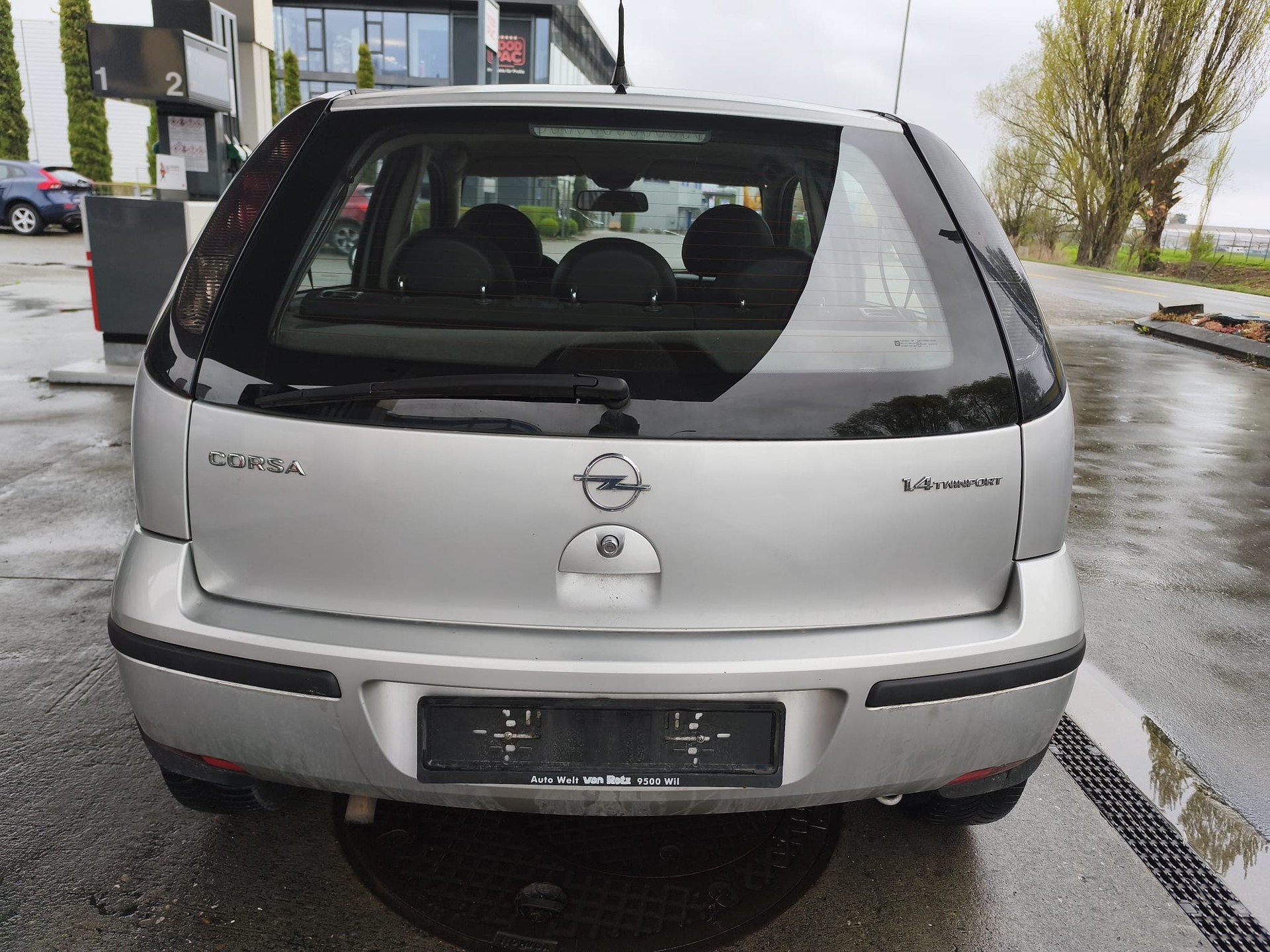OPEL Corsa 1.4 TP Linea Fresca-image-9