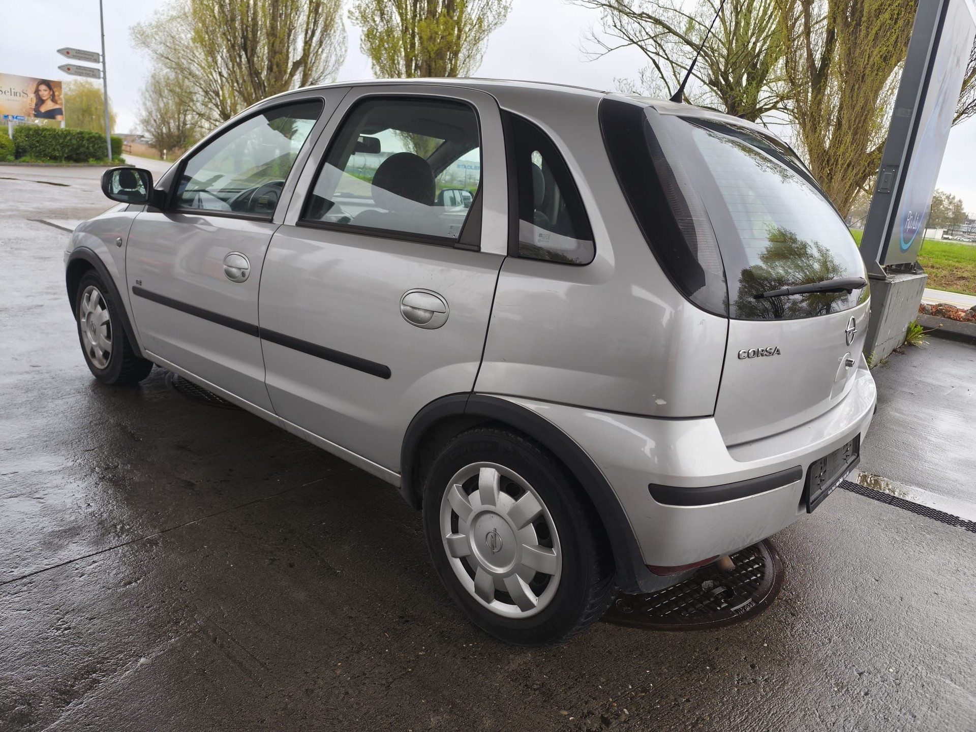 OPEL Corsa 1.4 TP Linea Fresca-image-2