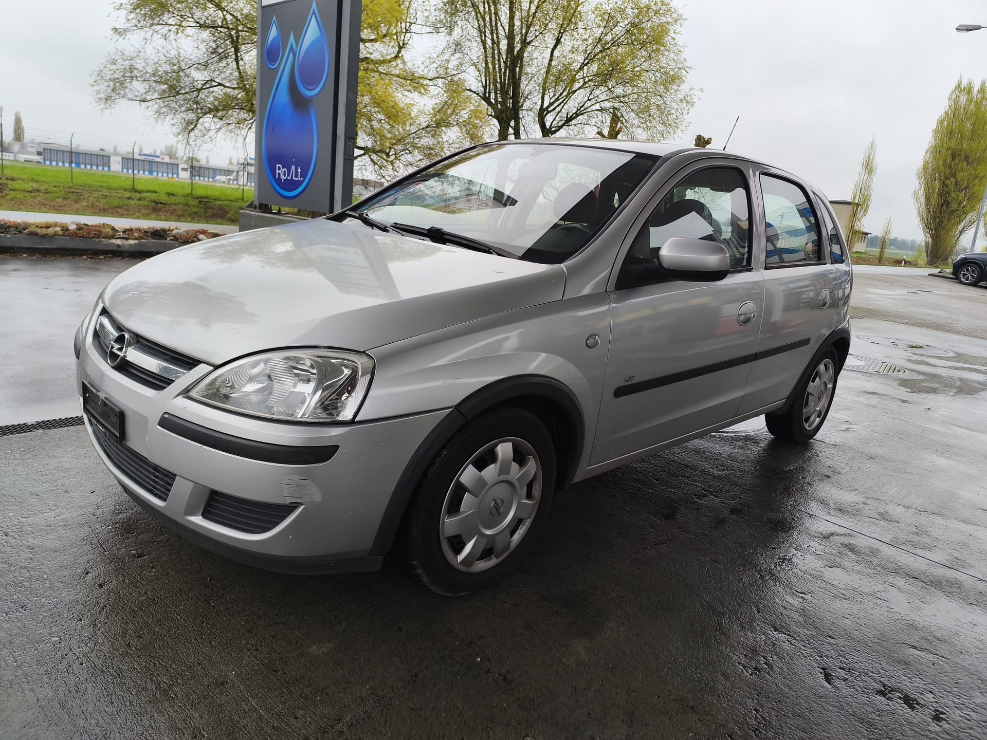 OPEL Corsa 1.4 TP Linea Fresca-image-1