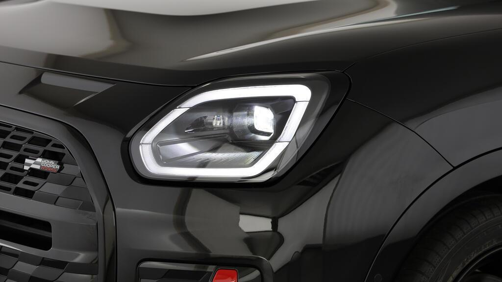 MINI John Cooper Works Countryman ALL4-image-15