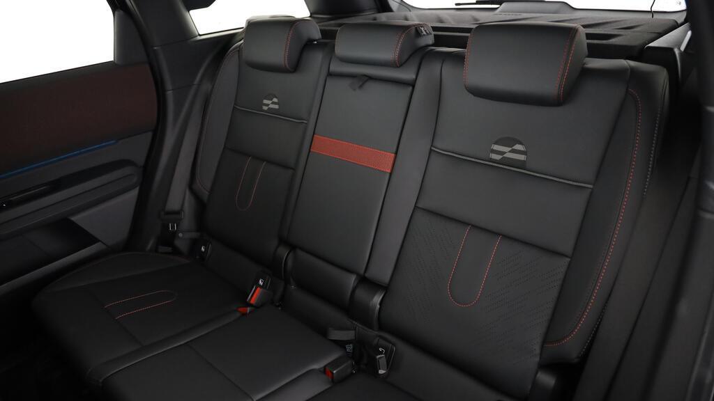 MINI John Cooper Works Countryman ALL4-image-21