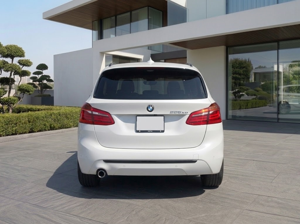 BMW 225xe iPerformance Active Tourer-image-3