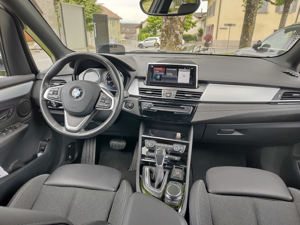 BMW 225xe iPerformance Active Tourer-image-6