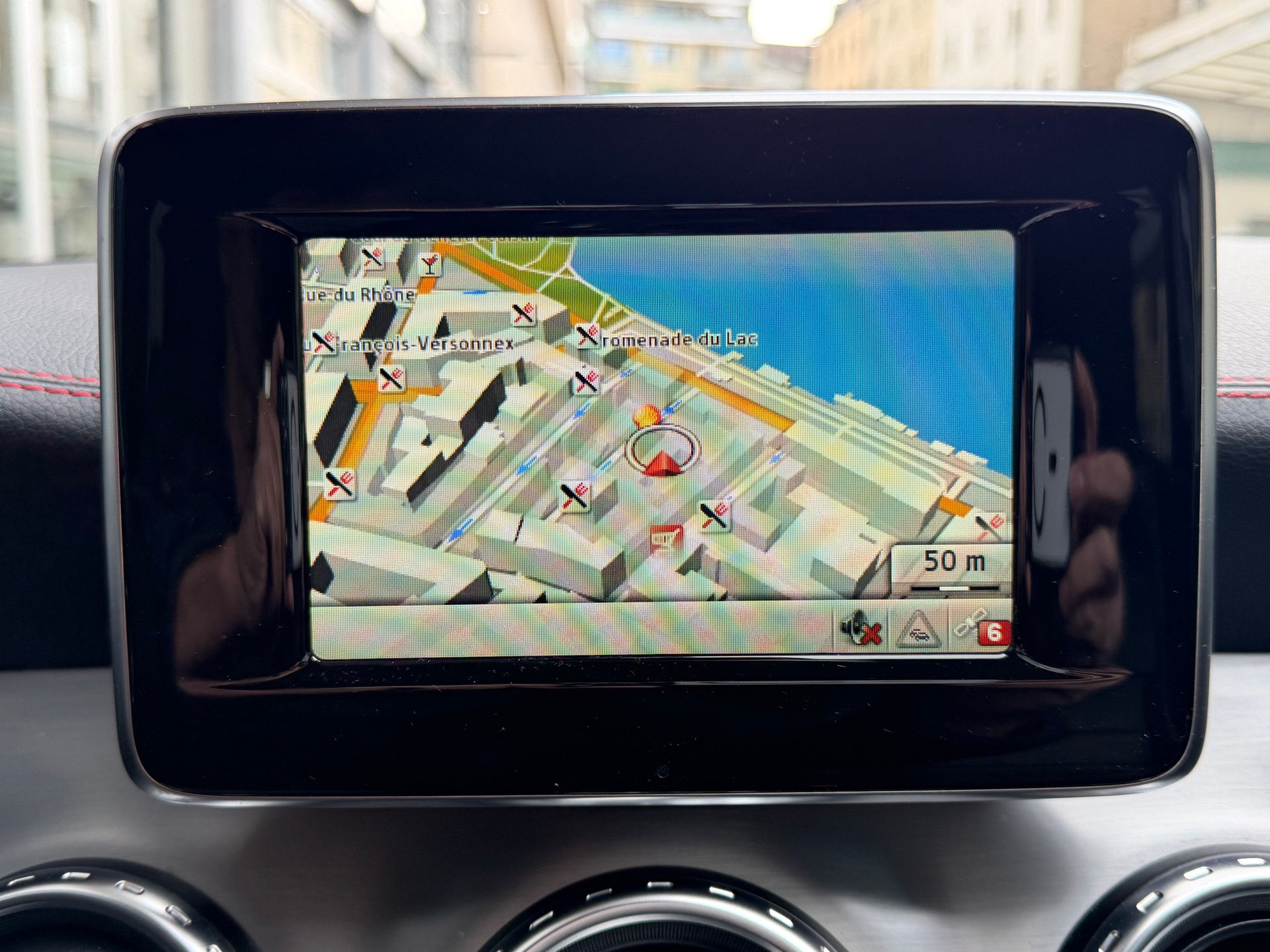 MERCEDES-BENZ GLA 250 AMG Line 4Matic 7G-DCT-image-10