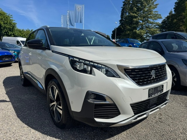 PEUGEOT 5008 1.2 Pure Tech Allure-image-0