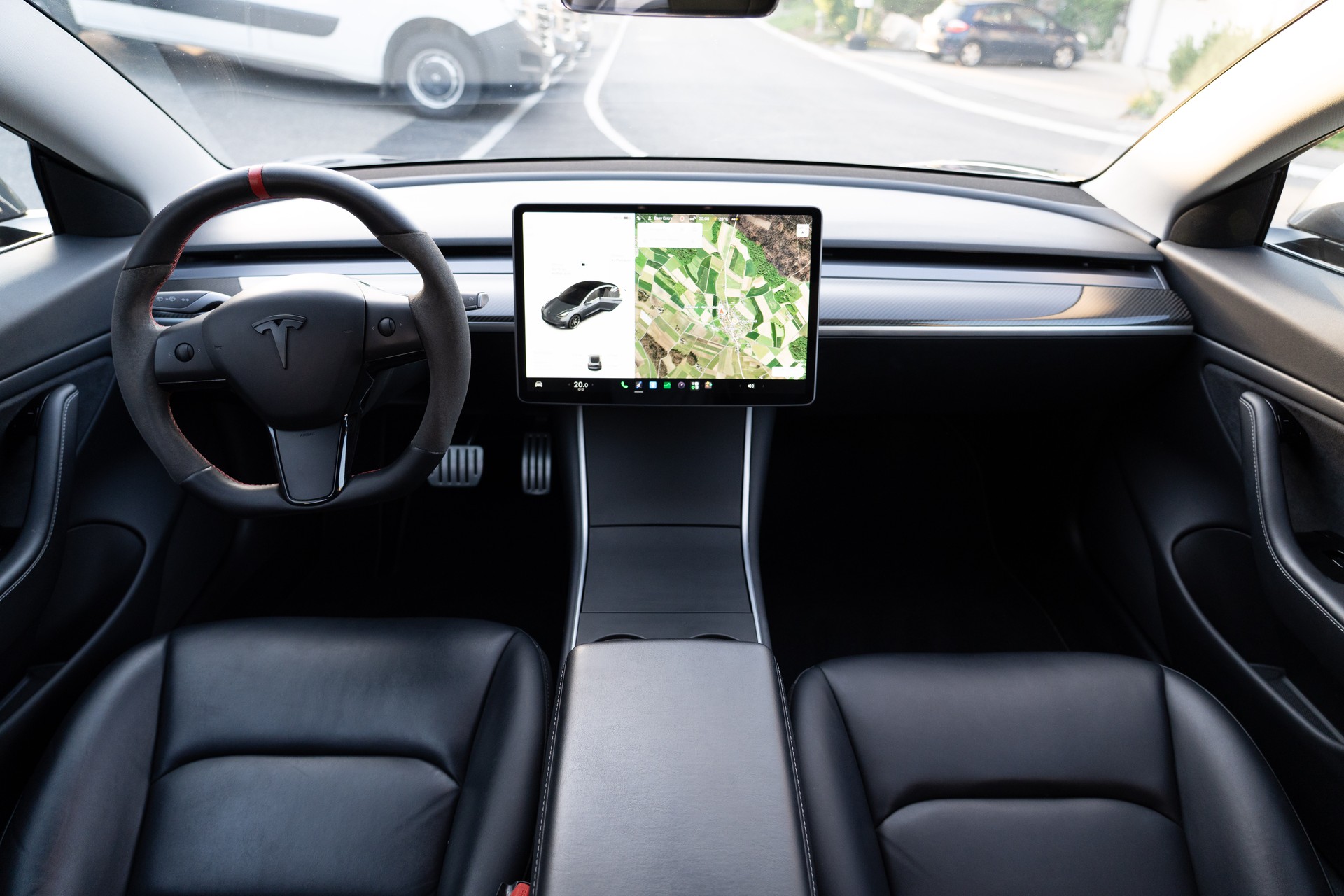 TESLA Model 3 Performance Dual Motor AWD-image-15