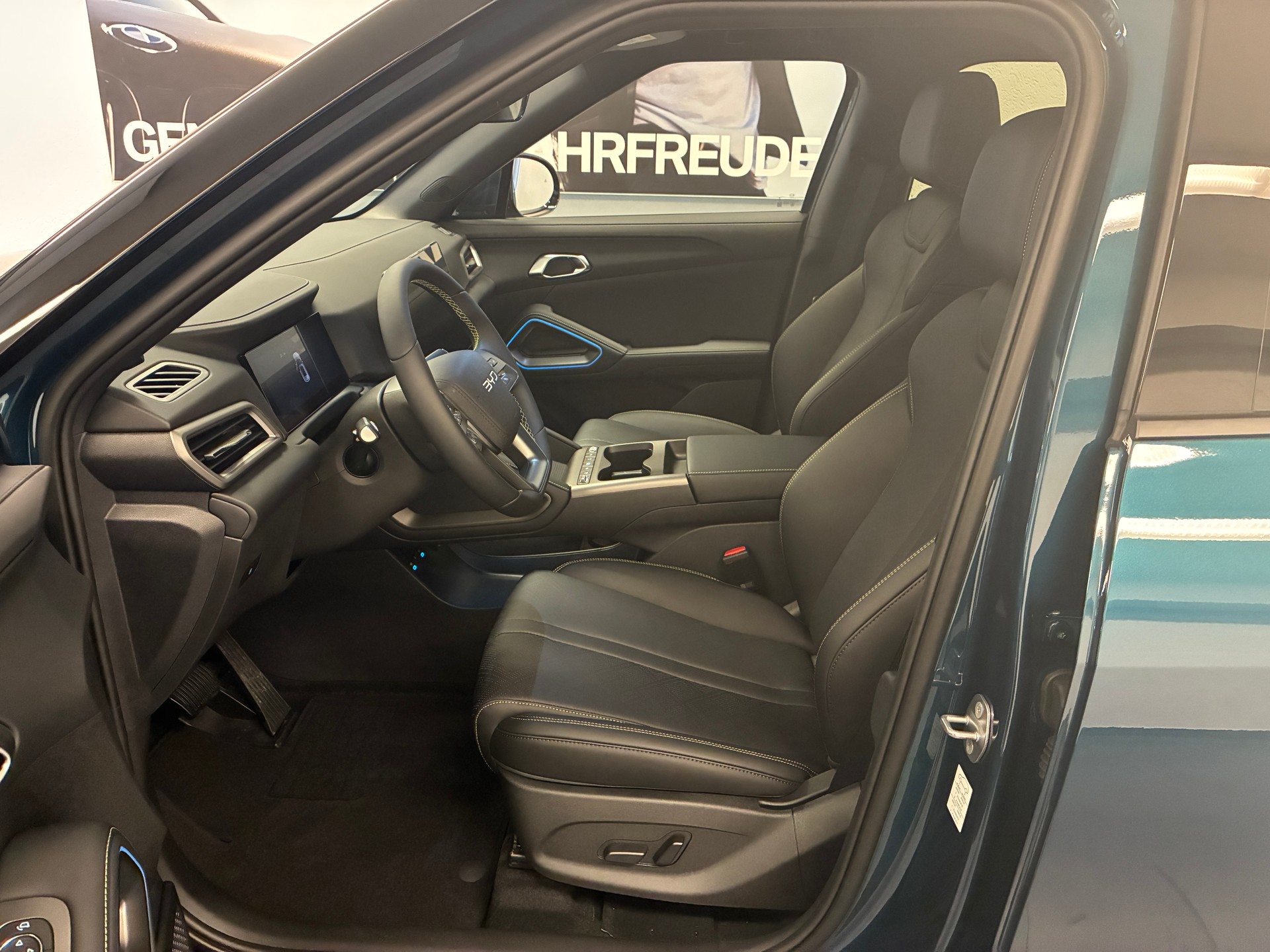 BYD Atto 2 DM-i Boost-image-7