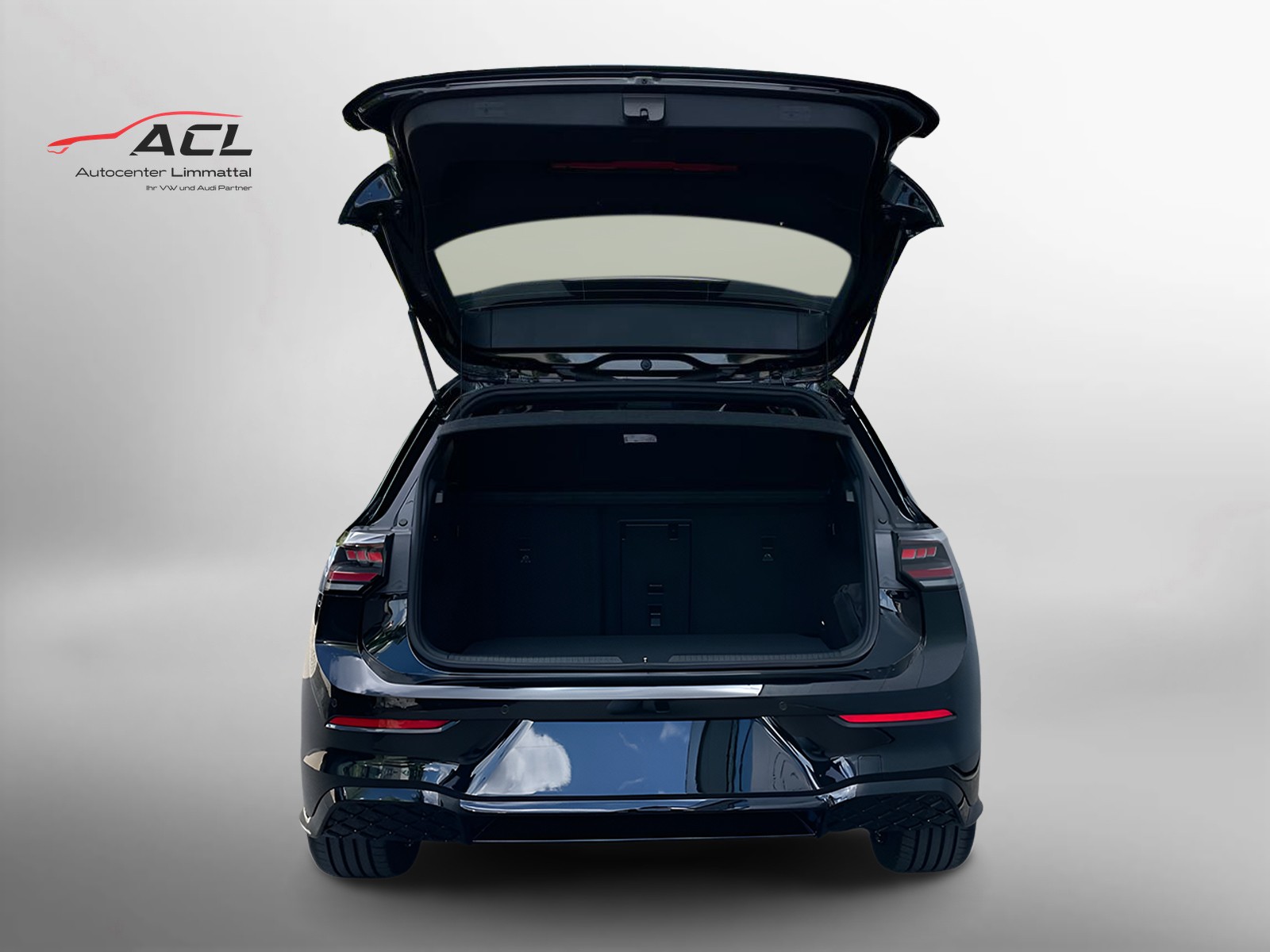 VW Golf R-Line 2.0 TSI 204PS 4Motion DSG-image-9