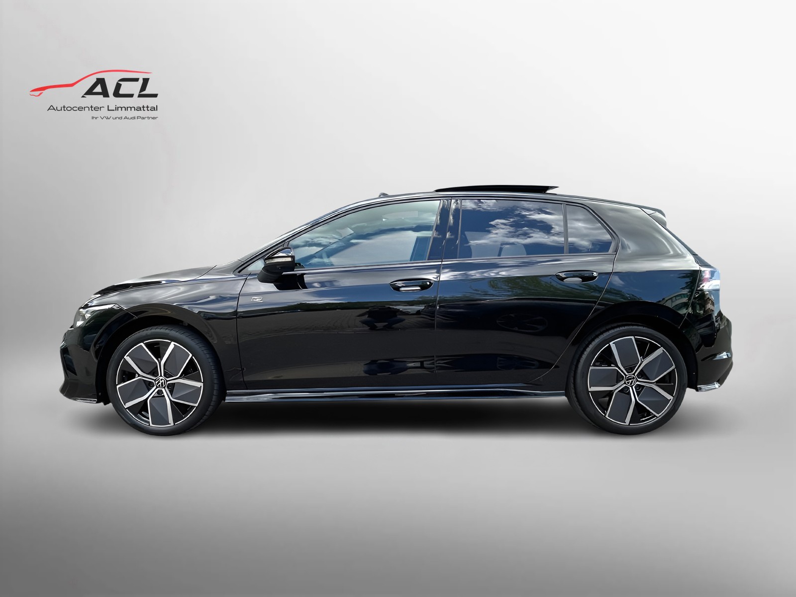VW Golf R-Line 2.0 TSI 204PS 4Motion DSG-image-2