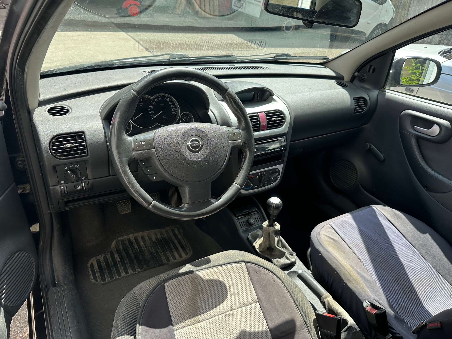 OPEL Corsa 1.2 16V Njoy mit Klima/Funktioniert soweit alles!-image-4